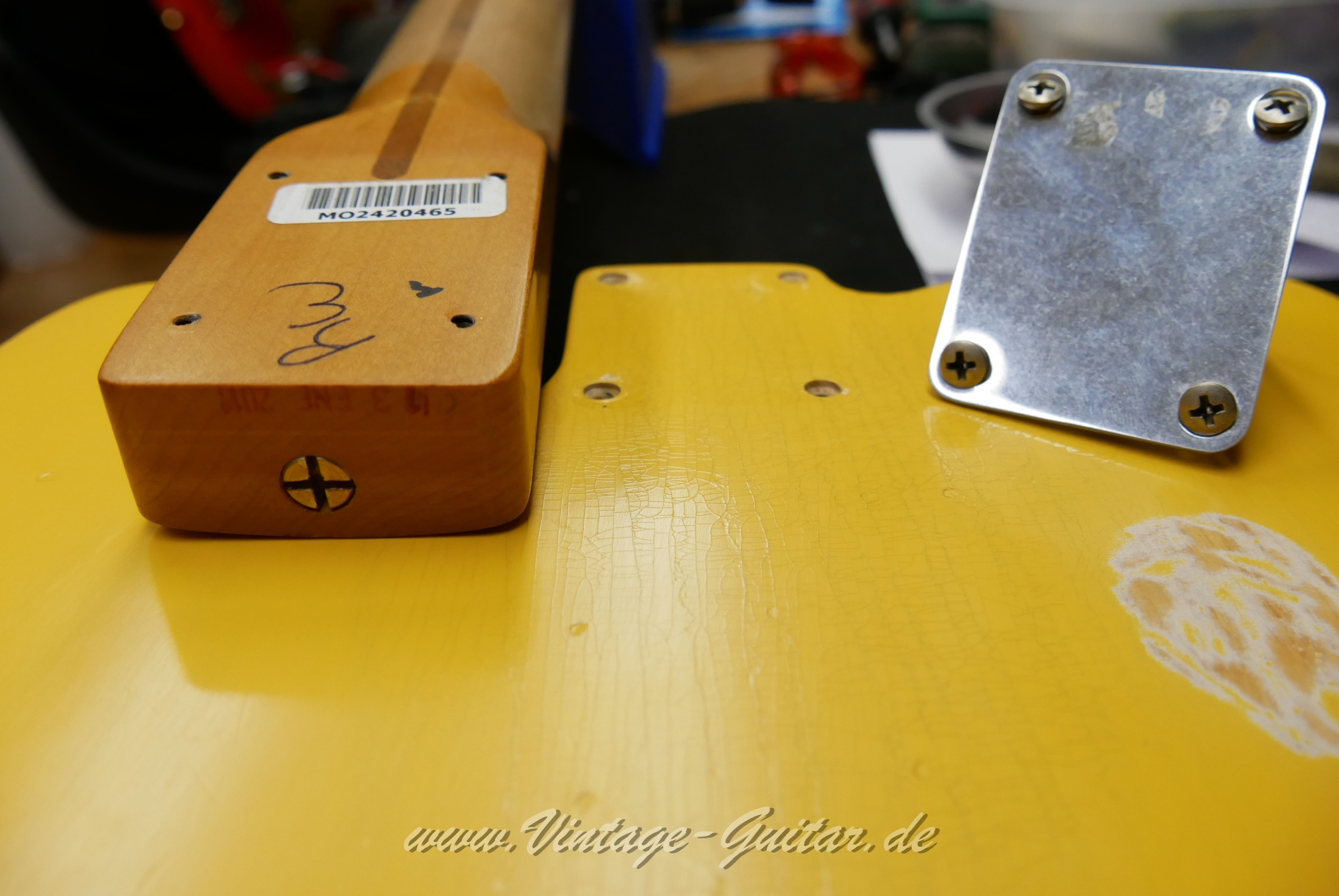 Fender_Telecaster_Roadworn_Blonde_Baujahr_2010_Mexico-021.JPG