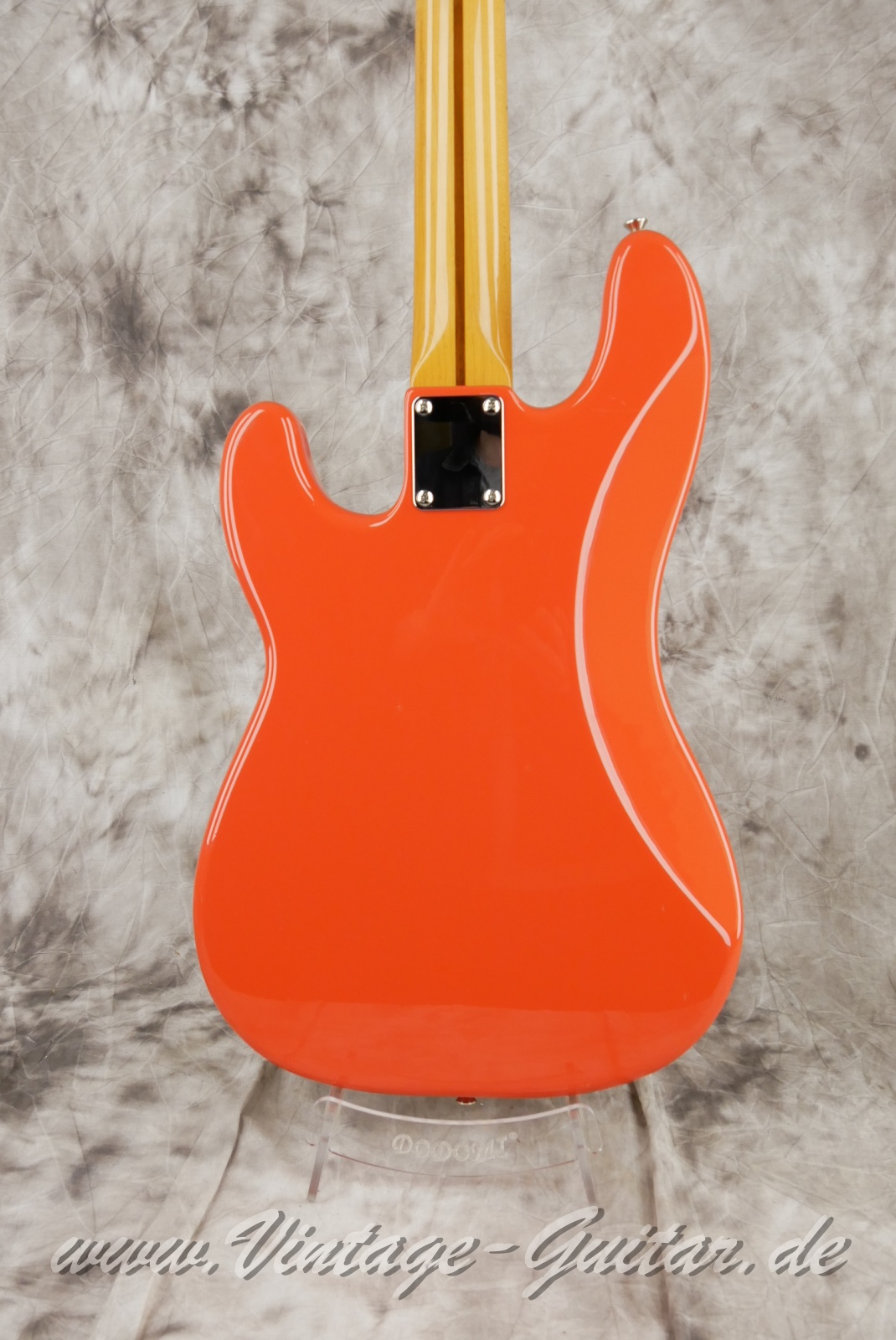 Fender_Precision_Bass_50s_reissue_MiM_Baujahr_2008_fiesta_red-008.JPG