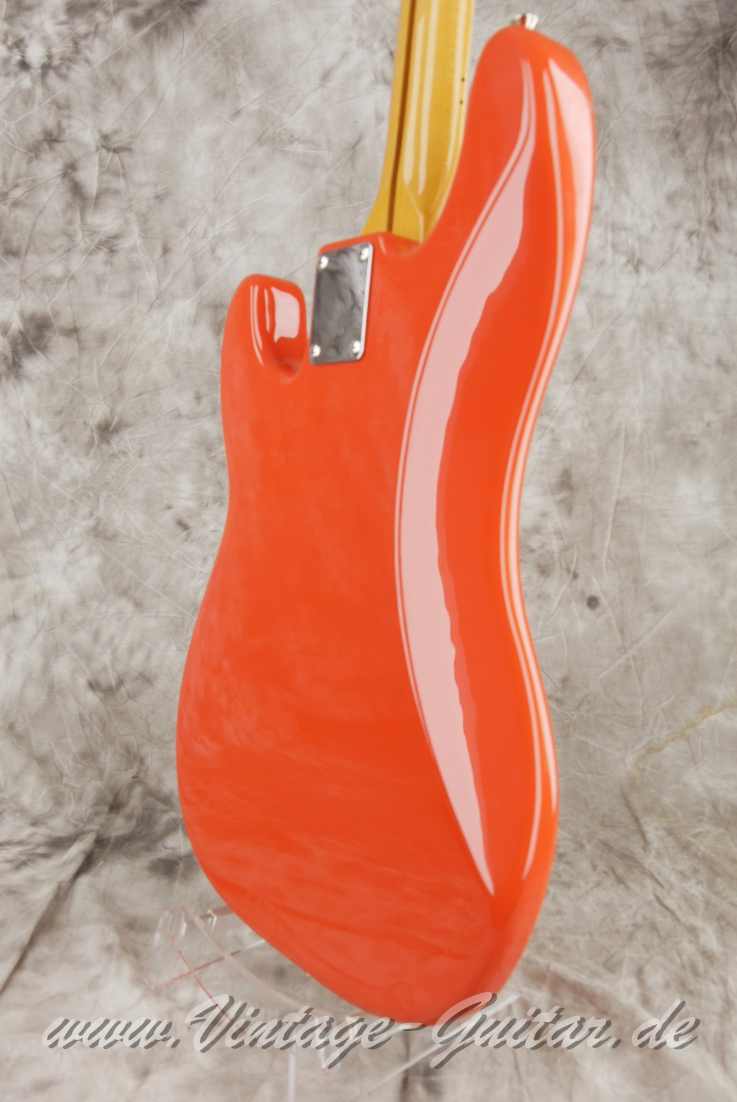 Fender_Precision_Bass_50s_reissue_MiM_Baujahr_2008_fiesta_red-012.JPG