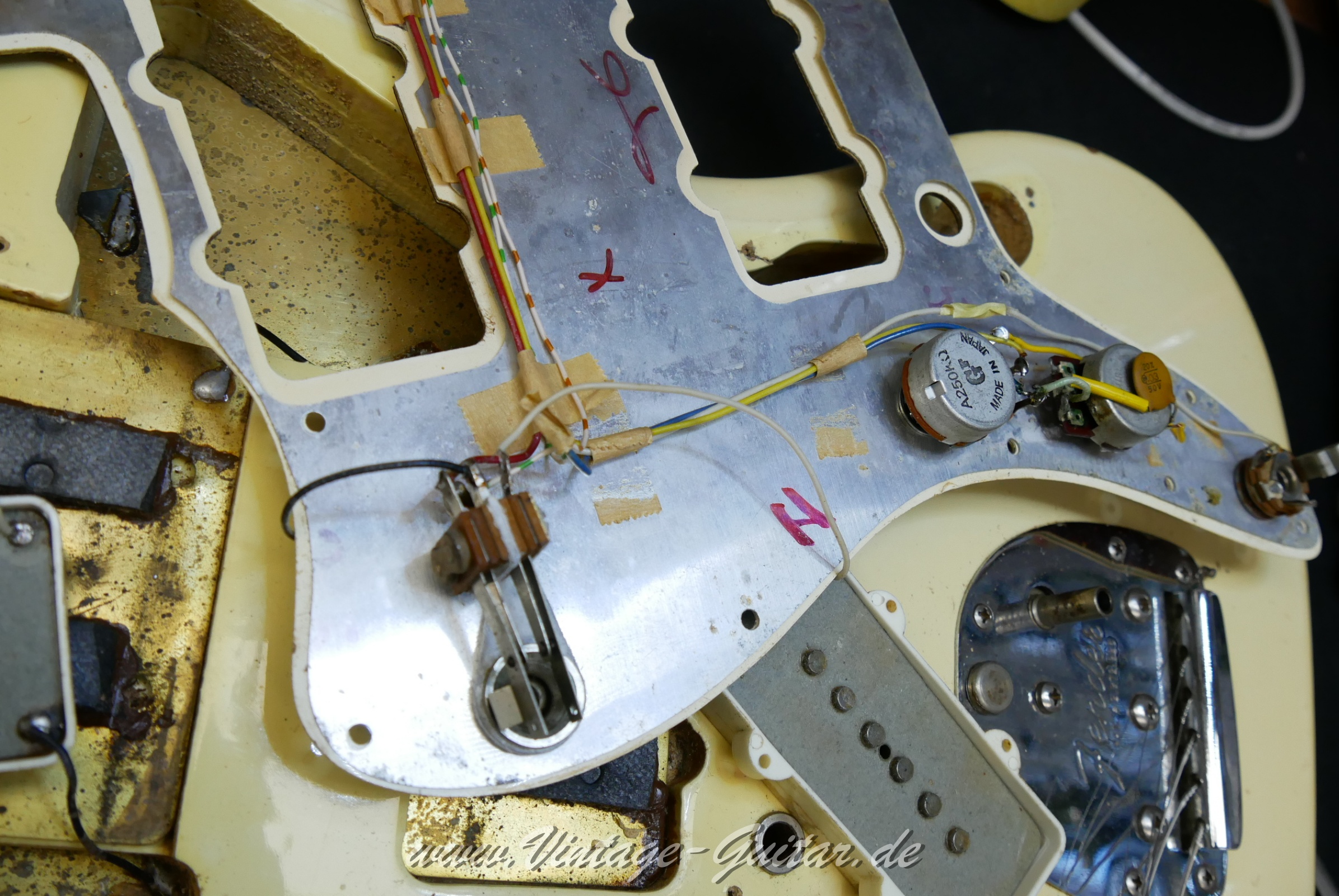 Fender-Jazzmaster-1968-Olympic-White-028.JPG