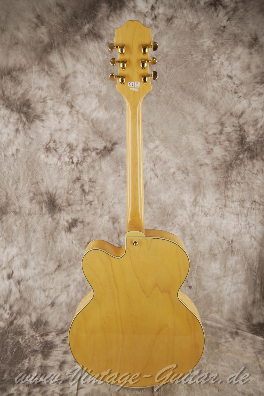 Epiphone_Emperor_Regent_Baujahr_2012_natural-002.jpg