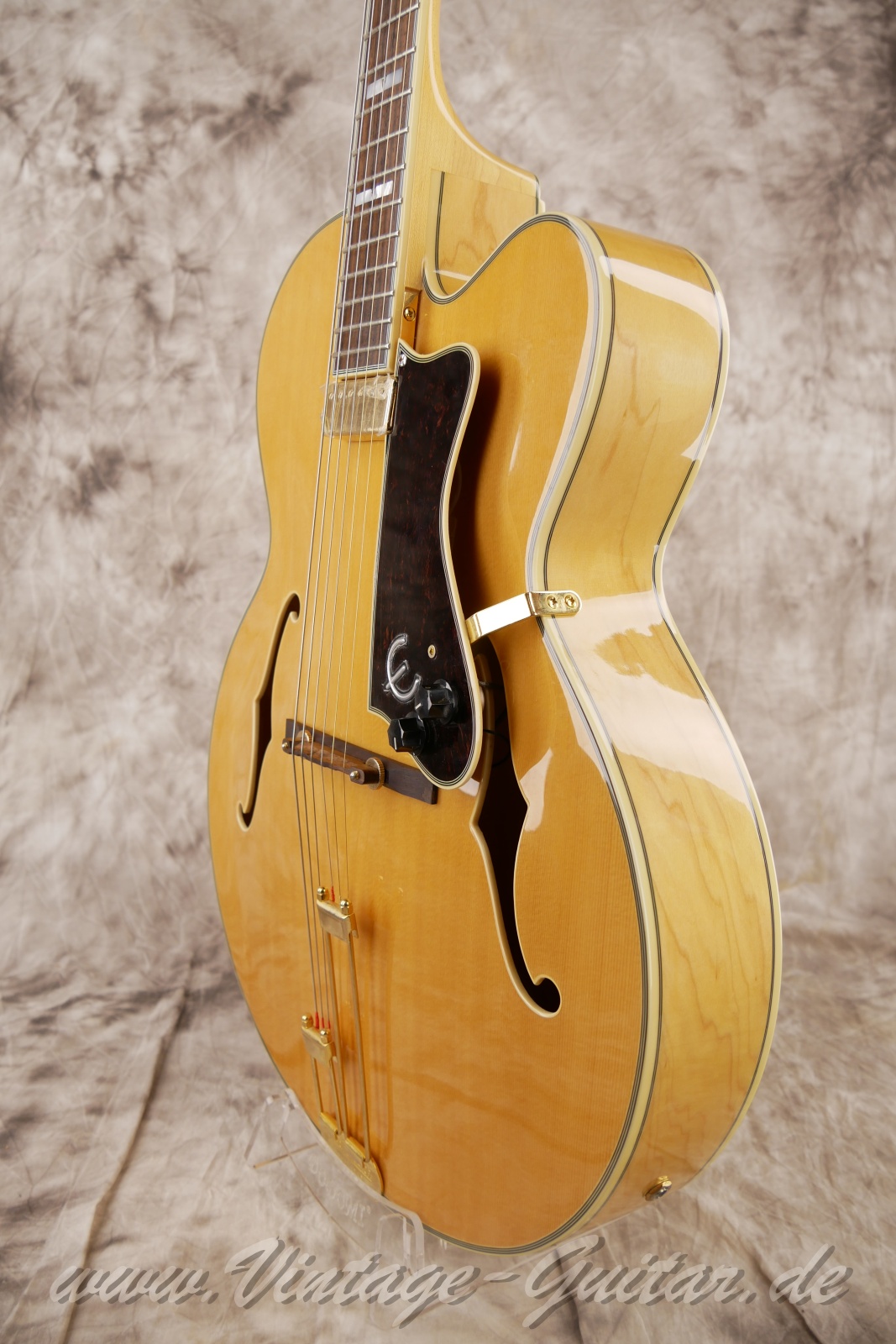 Epiphone_Emperor_Regent_Baujahr_2012_natural-010.jpg