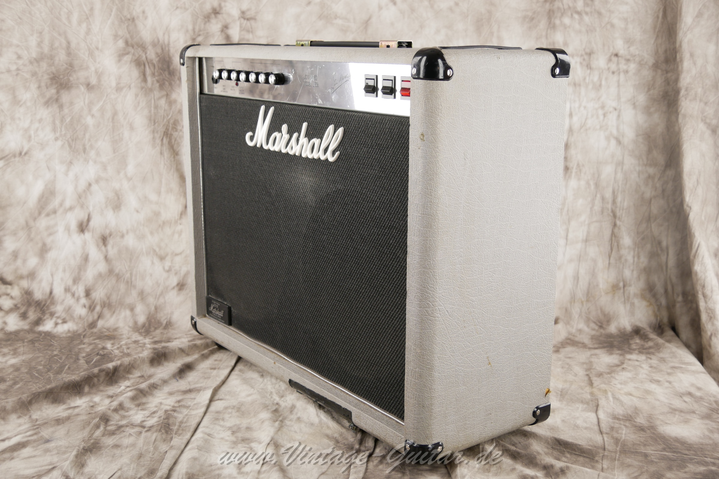 Marshall_Jubilee_Silver_2558_JCM_anniversary-004.1.jpg