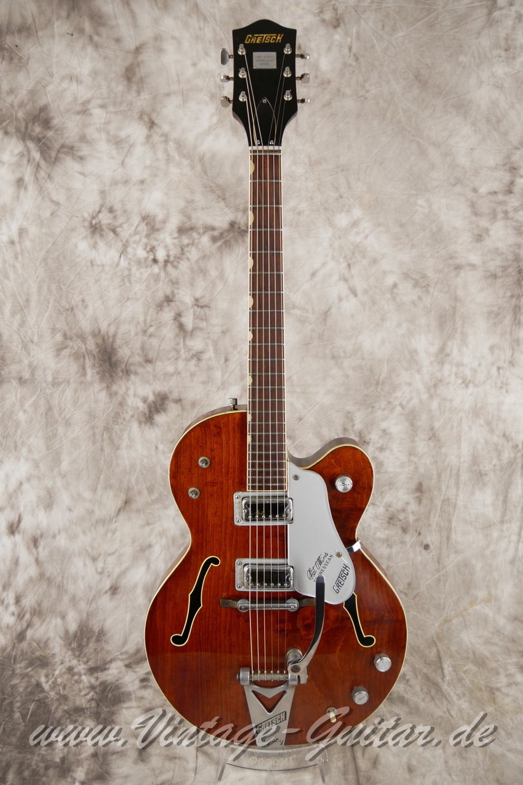 Gretsch_Tennessean_Chet_Atkins_Baujahr_1967_walnut-001.JPG