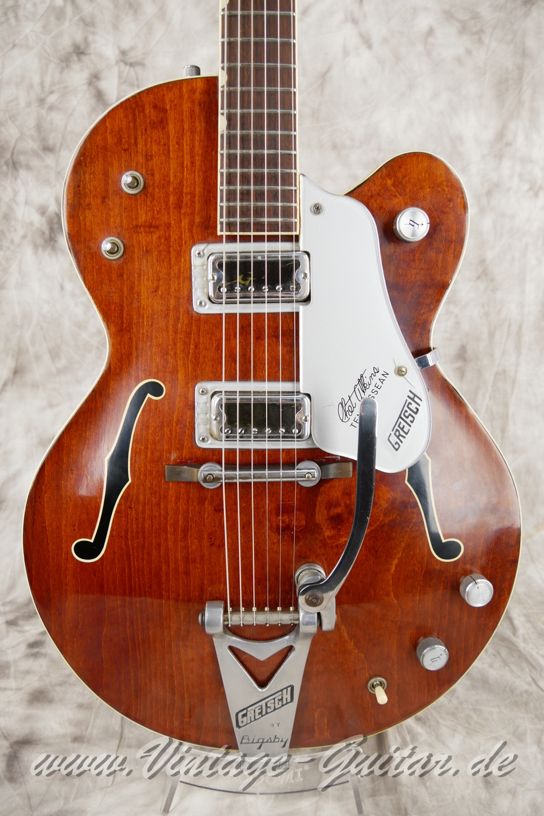 Gretsch_Tennessean_Chet_Atkins_Baujahr_1967_walnut-007.JPG