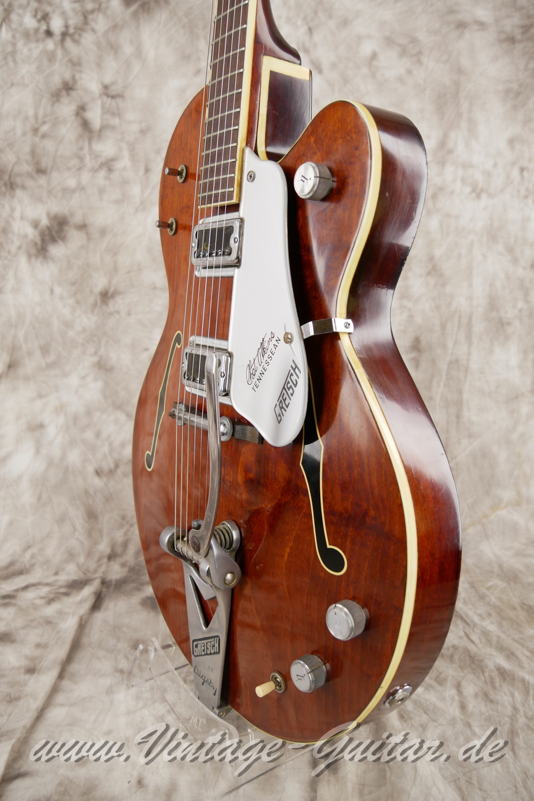 Gretsch_Tennessean_Chet_Atkins_Baujahr_1967_walnut-010.JPG