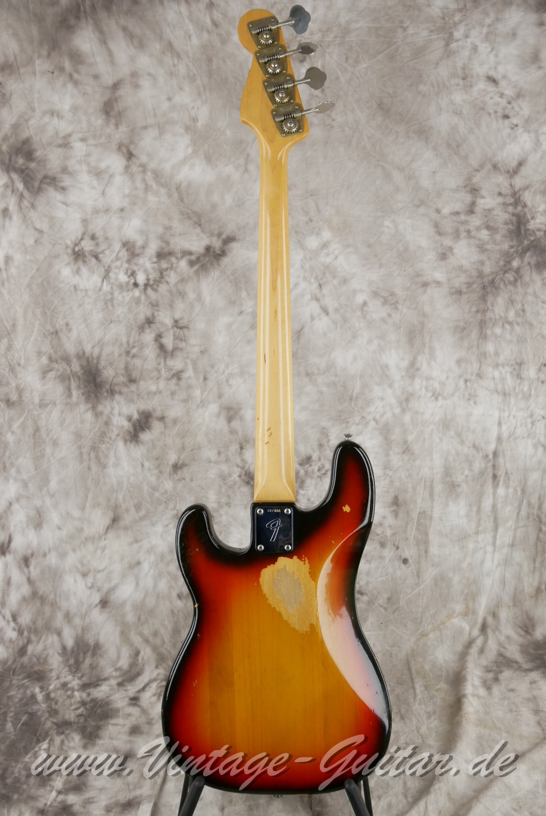 img/vintage/5724/fender_precision_bass_1973_USA_sunburst-002.JPG