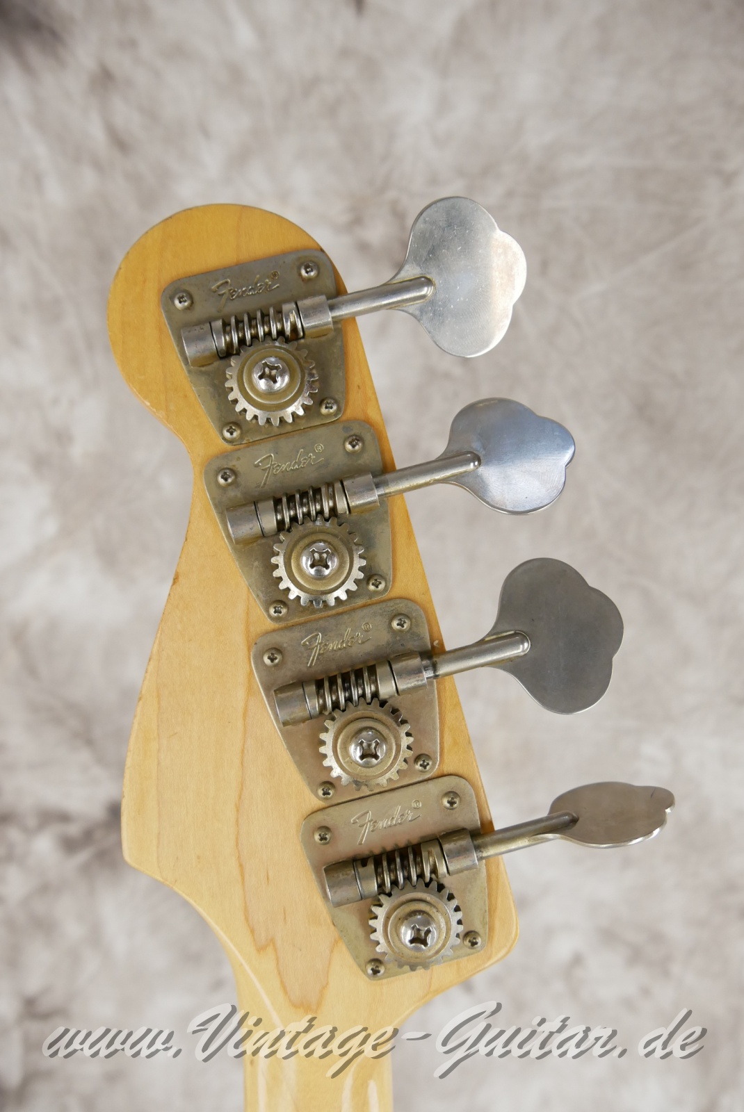 img/vintage/5724/fender_precision_bass_1973_USA_sunburst-004.JPG