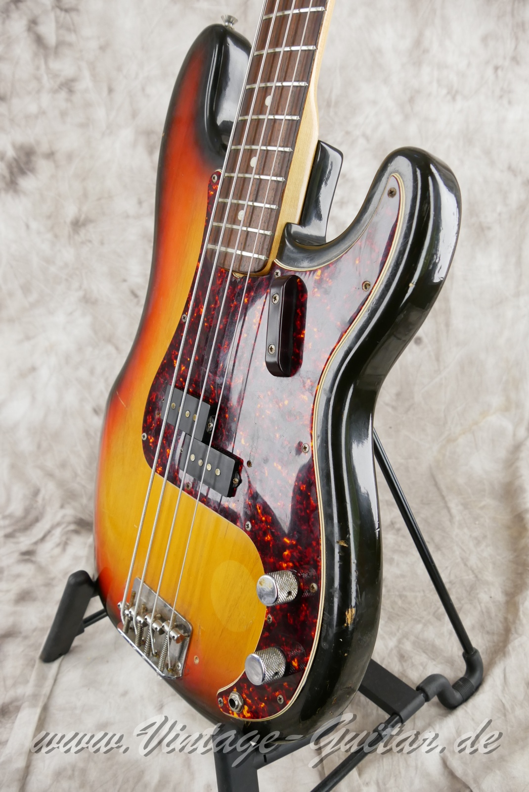 img/vintage/5724/fender_precision_bass_1973_USA_sunburst-010.JPG