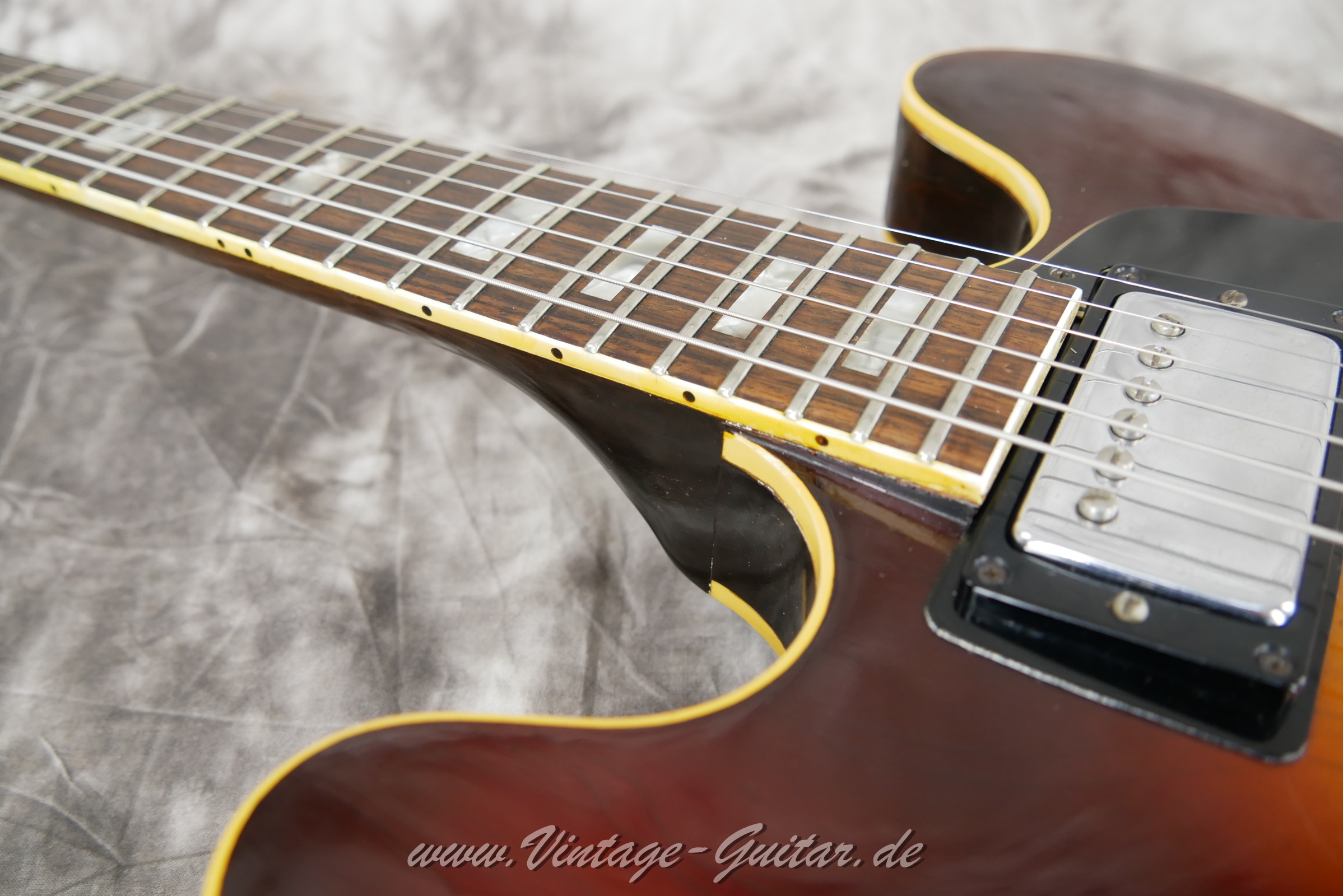 Gibson-ES-335TD-sunburst-1967-015.JPG