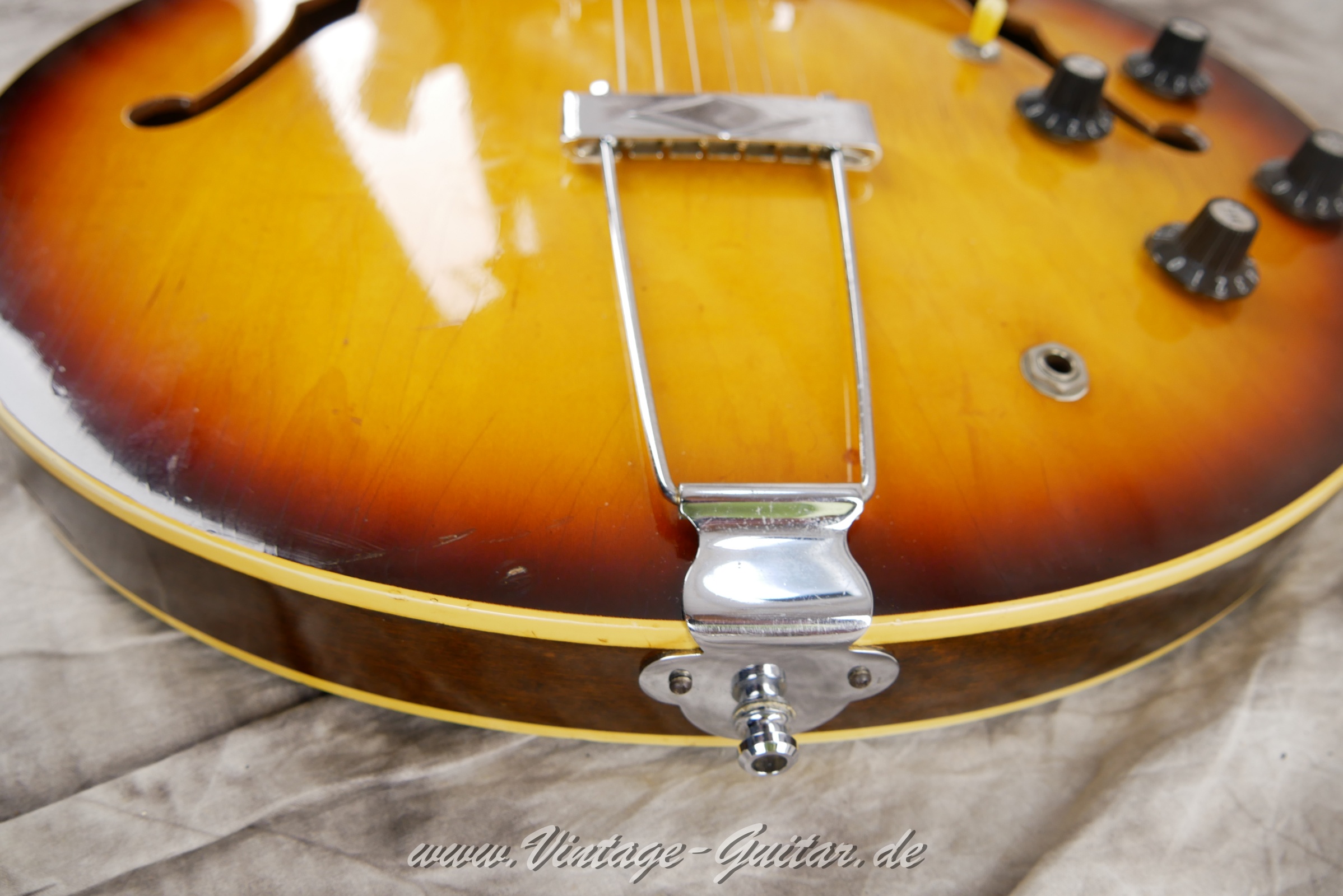 Gibson-ES-335TD-sunburst-1967-018.JPG