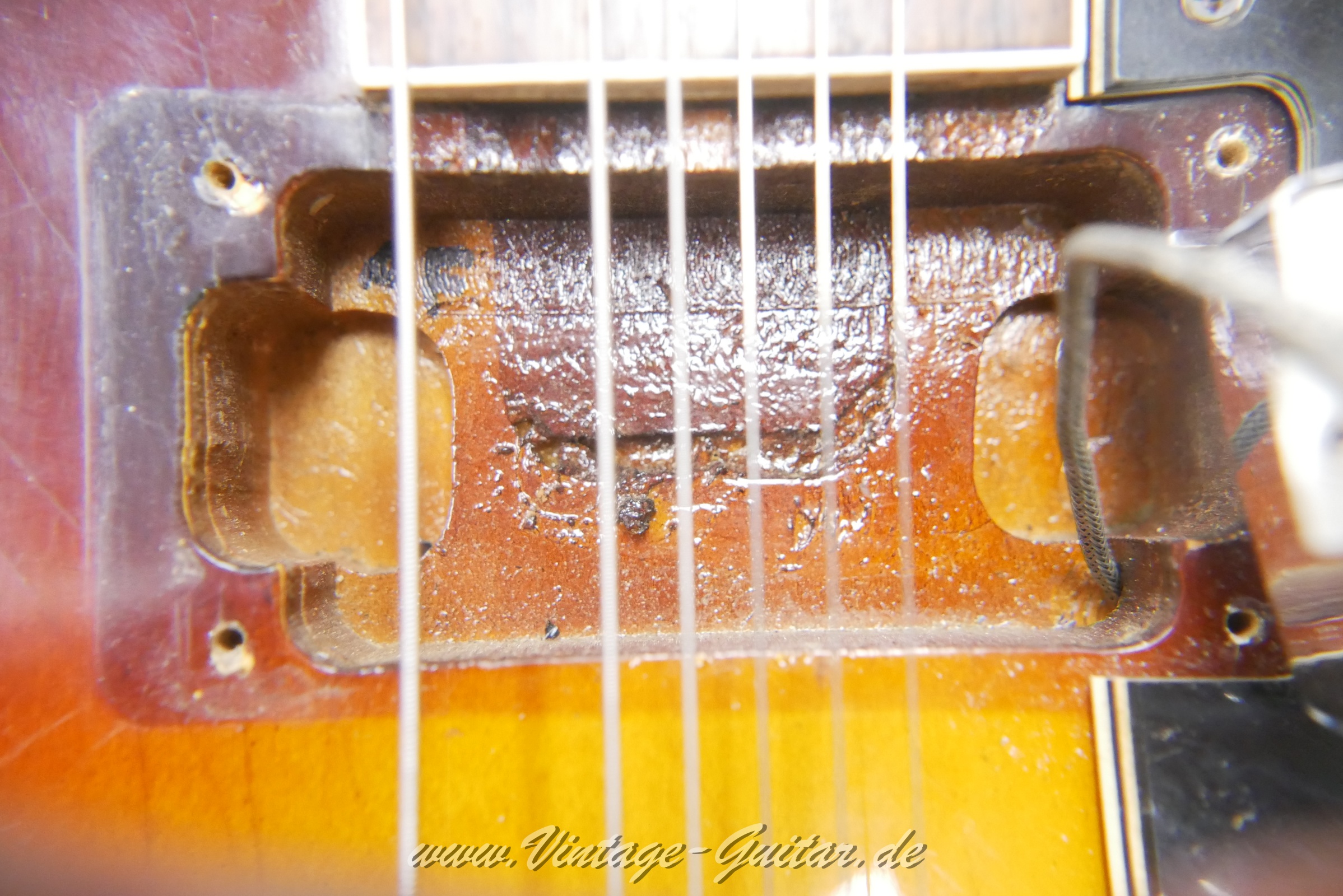 Gibson-ES-335TD-sunburst-1967-inside-028.JPG