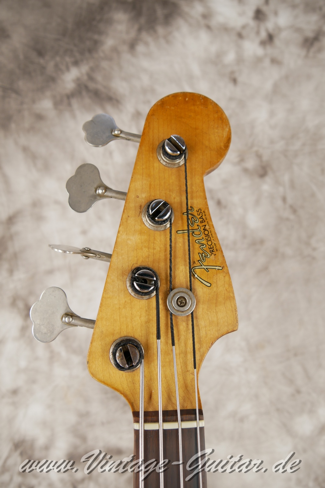 Fender-Precision-Bass-1962-olympic-white-005.JPG