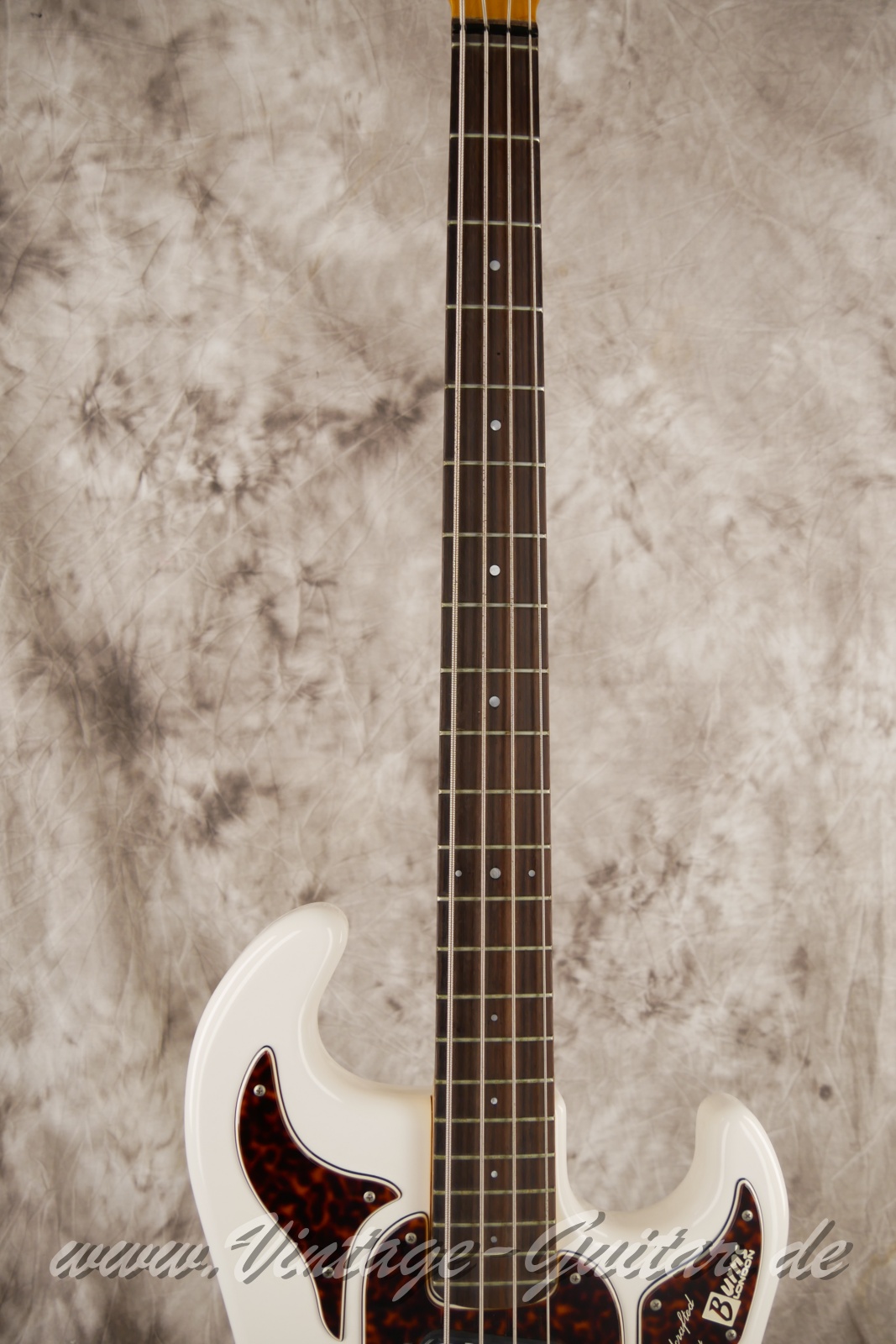 img/vintage/5732/Burns_Shadows_Bass_The_Legend_Great_Britain_white_2002-005.JPG