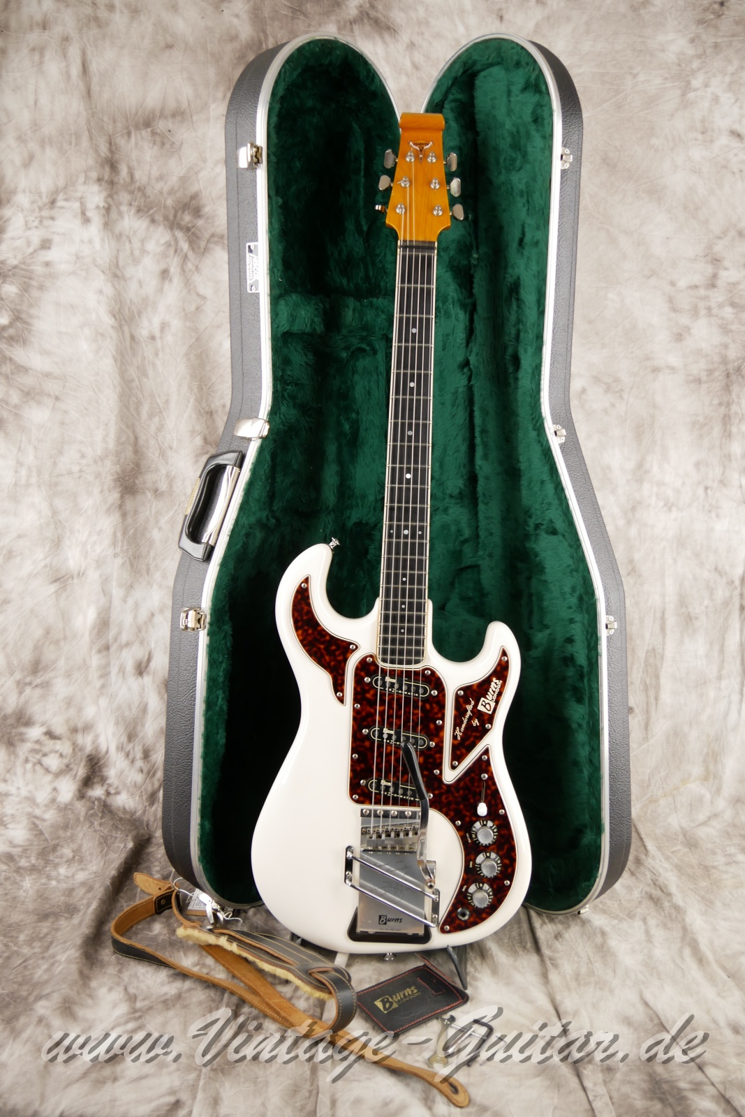 img/vintage/5733/Burns_Legend_Deluxe_The_Legend_Great_Britain_white_2002-014.JPG