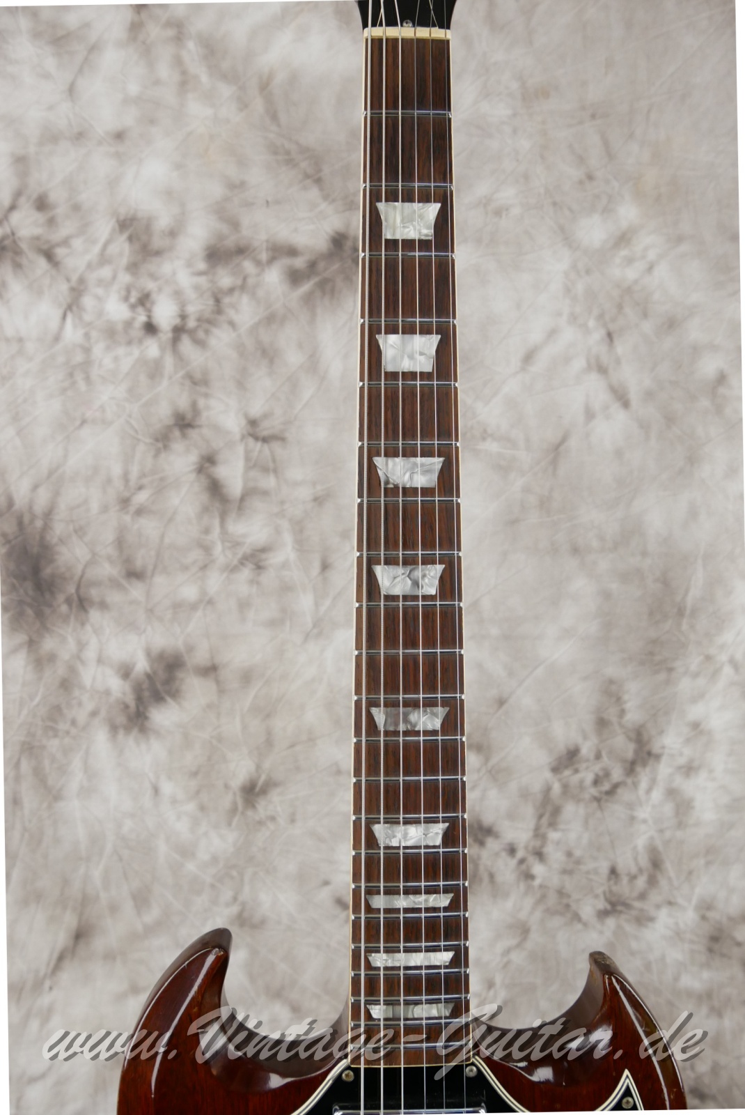 Gibson_SG_Standard_Lyra_cherry_1969-005.JPG
