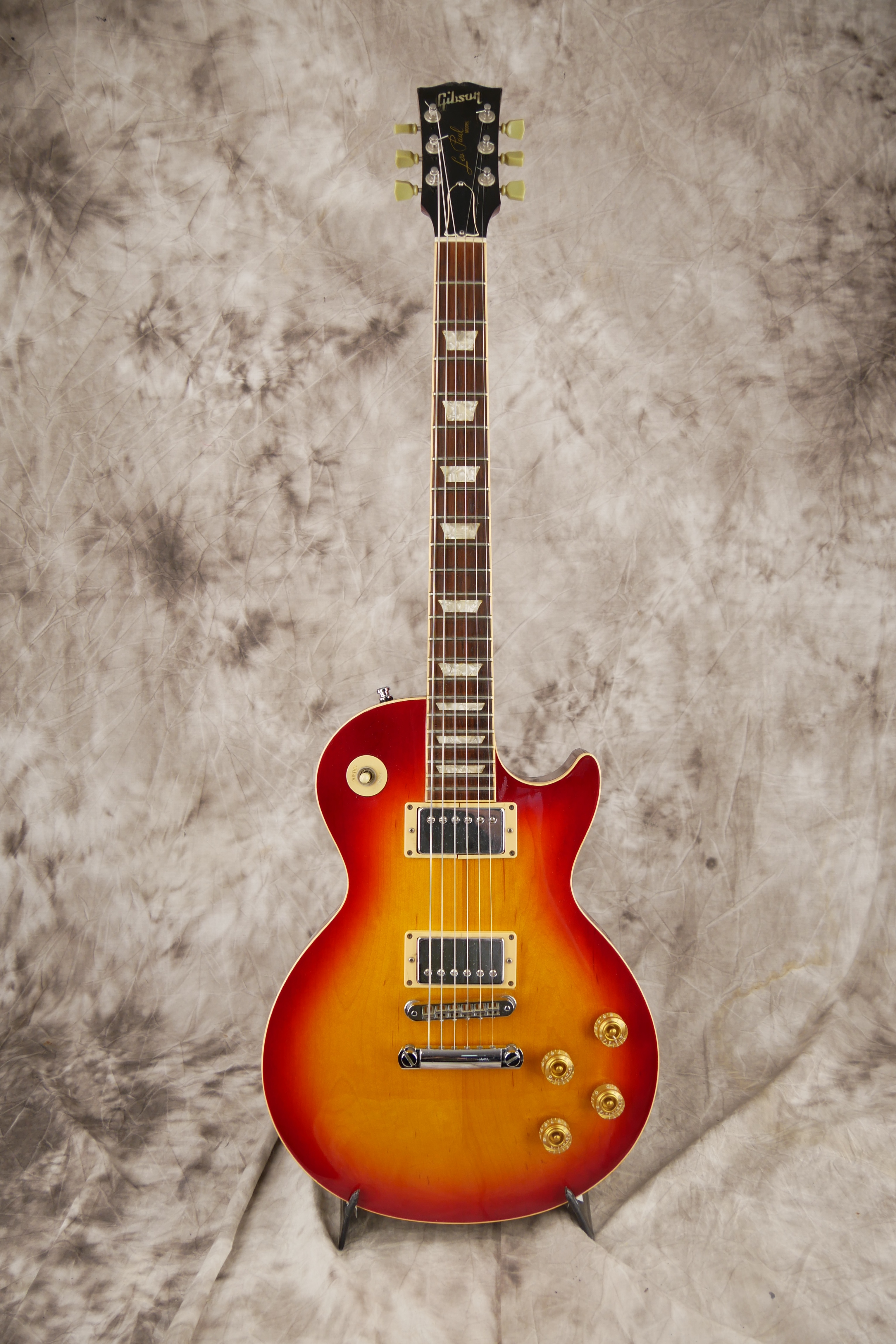 Gibson-Les-Paul-Standard-1994-cherry-sunburst-001.jpg