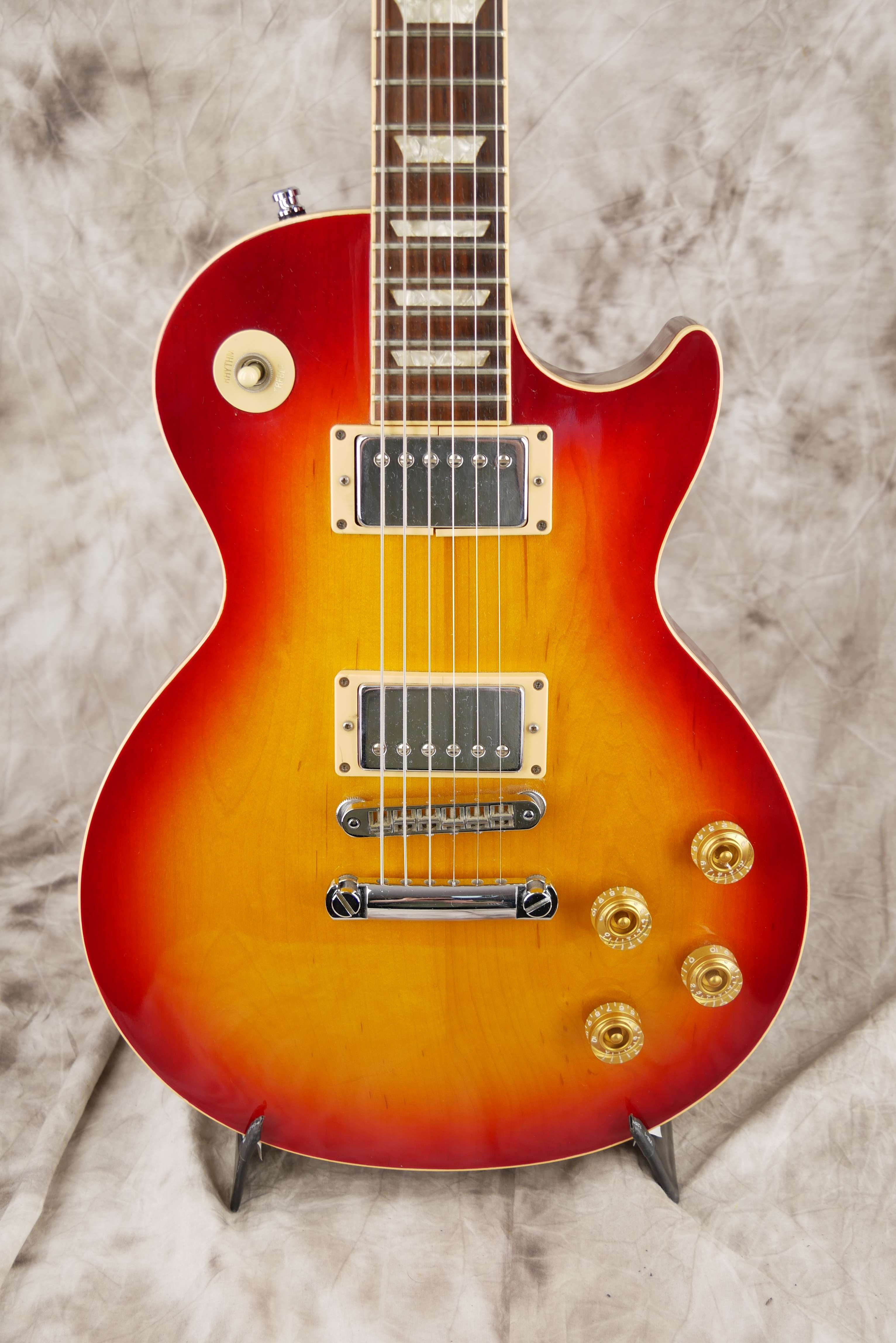 Gibson-Les-Paul-Standard-1994-cherry-sunburst-007.jpg