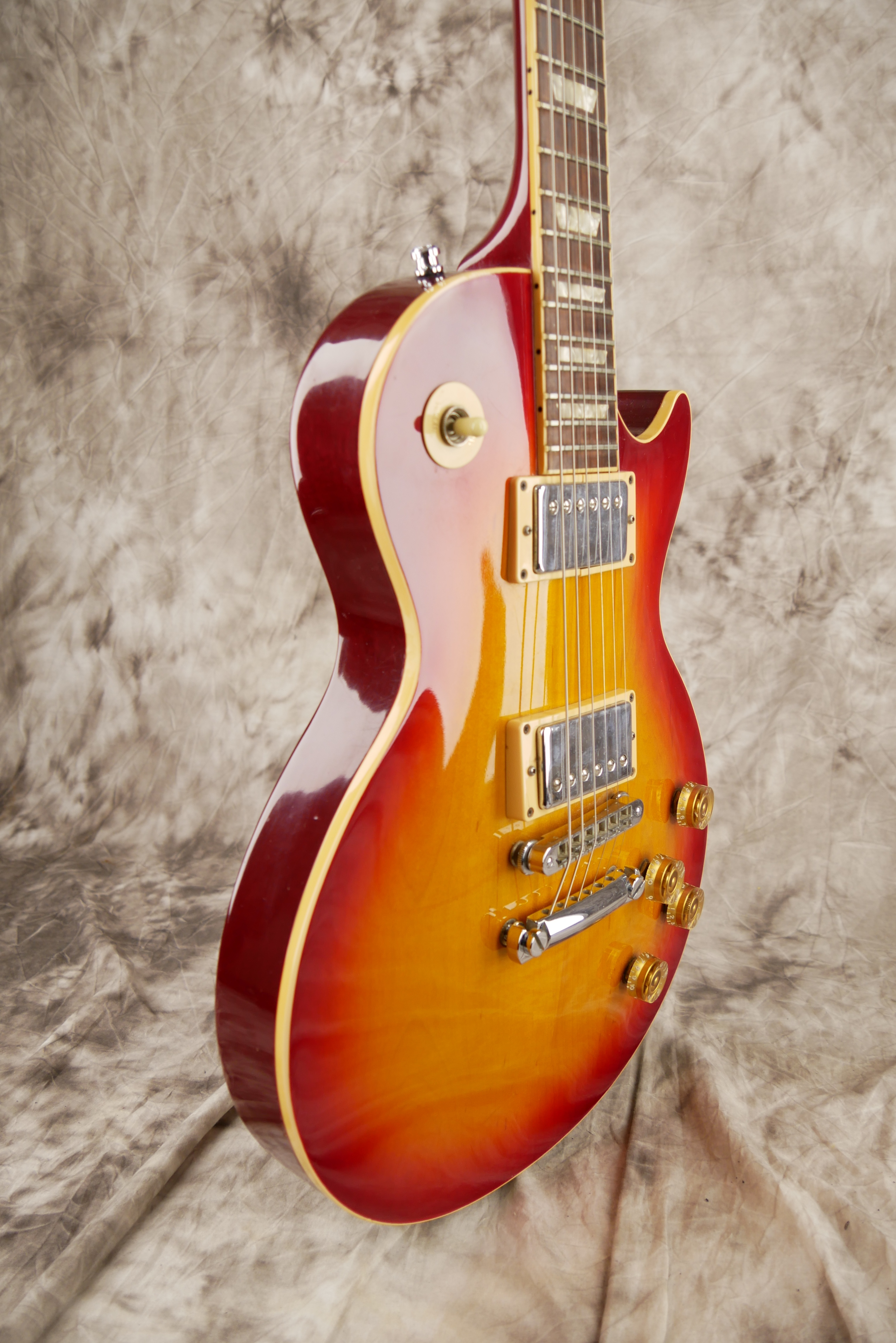 Gibson-Les-Paul-Standard-1994-cherry-sunburst-009.jpg
