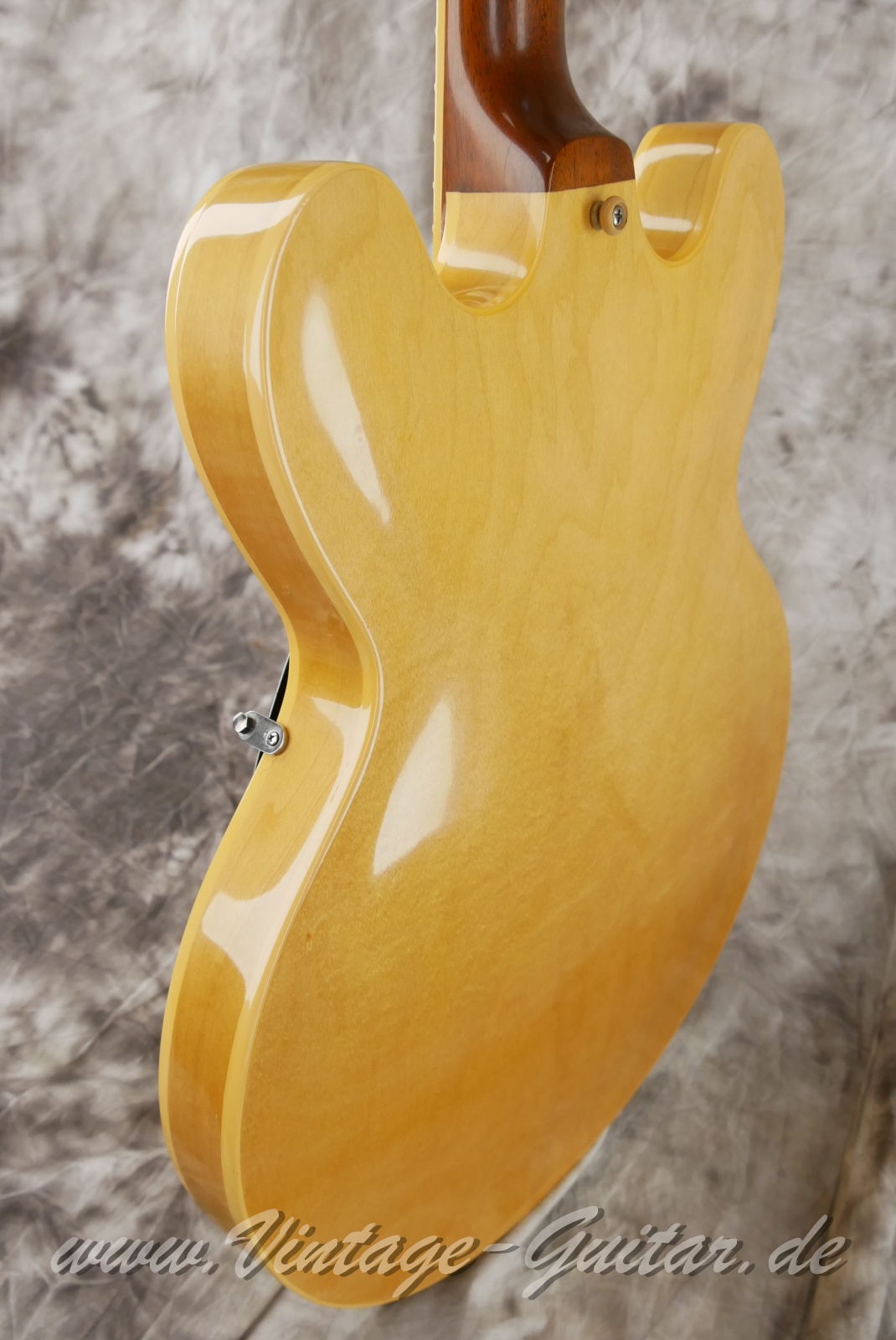 Gibson_ES_330_TD_Custom_Shop_natural_2012-011.JPG