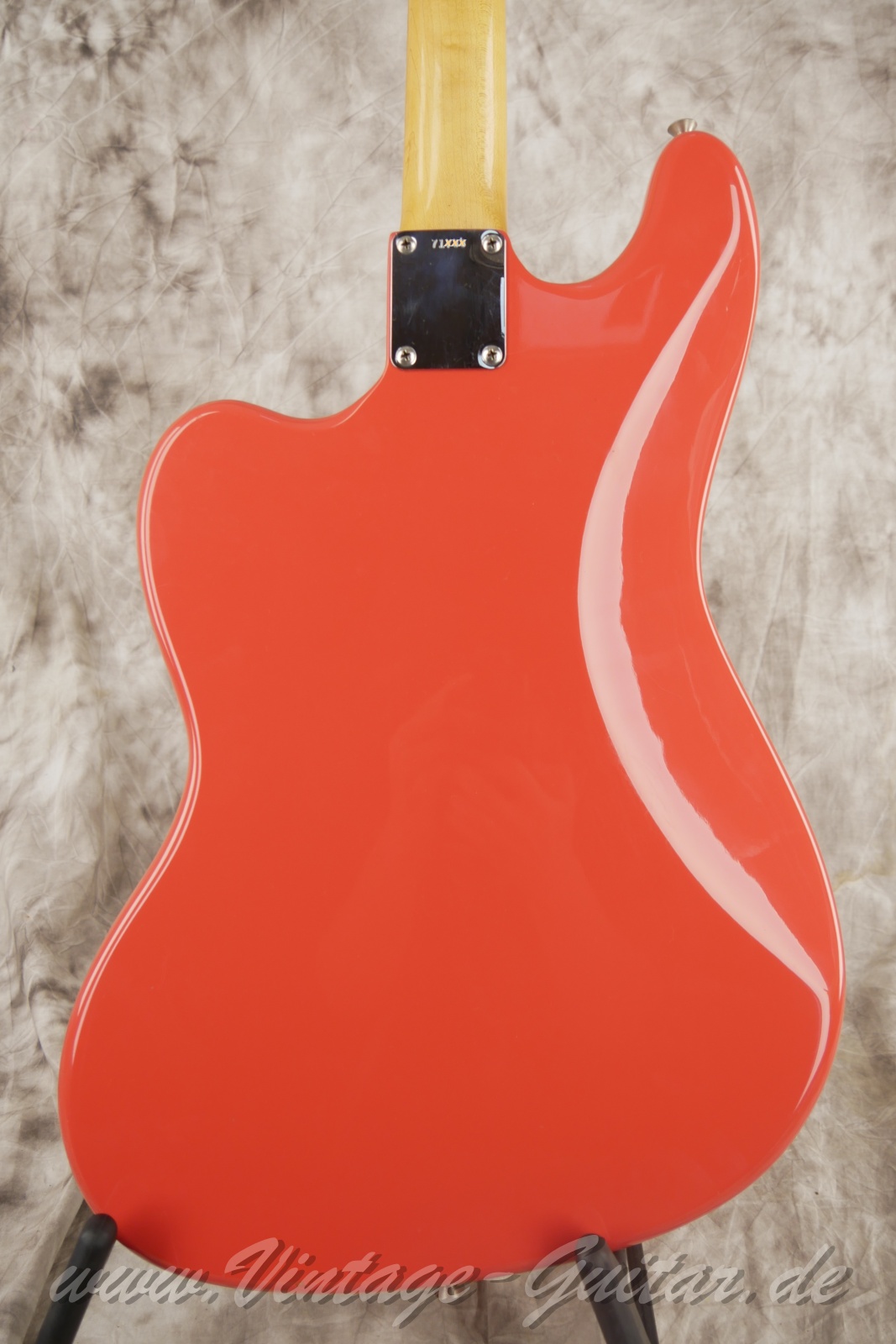 img/vintage/5745/Fender_VI_Bass_Gitarre_Baujahr_1962_fiesta_red_refinished-008.jpg