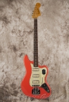Musterbild Fender_VI_Bass_Gitarre_Baujahr_1962_fiesta_red_refinished-001.jpg