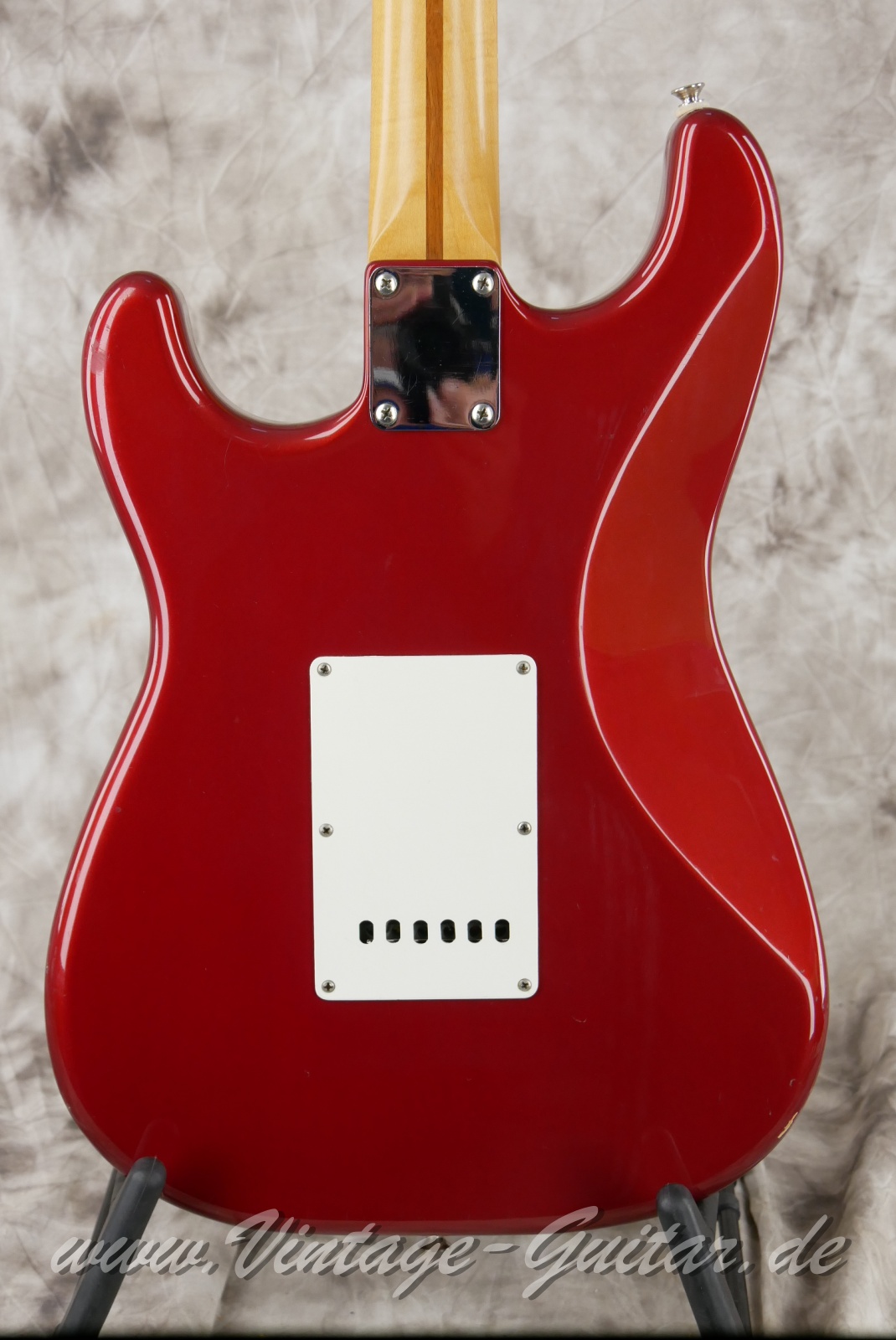 Fender_Stratocaster_Mexico_candy_apple_red_1991-008.JPG
