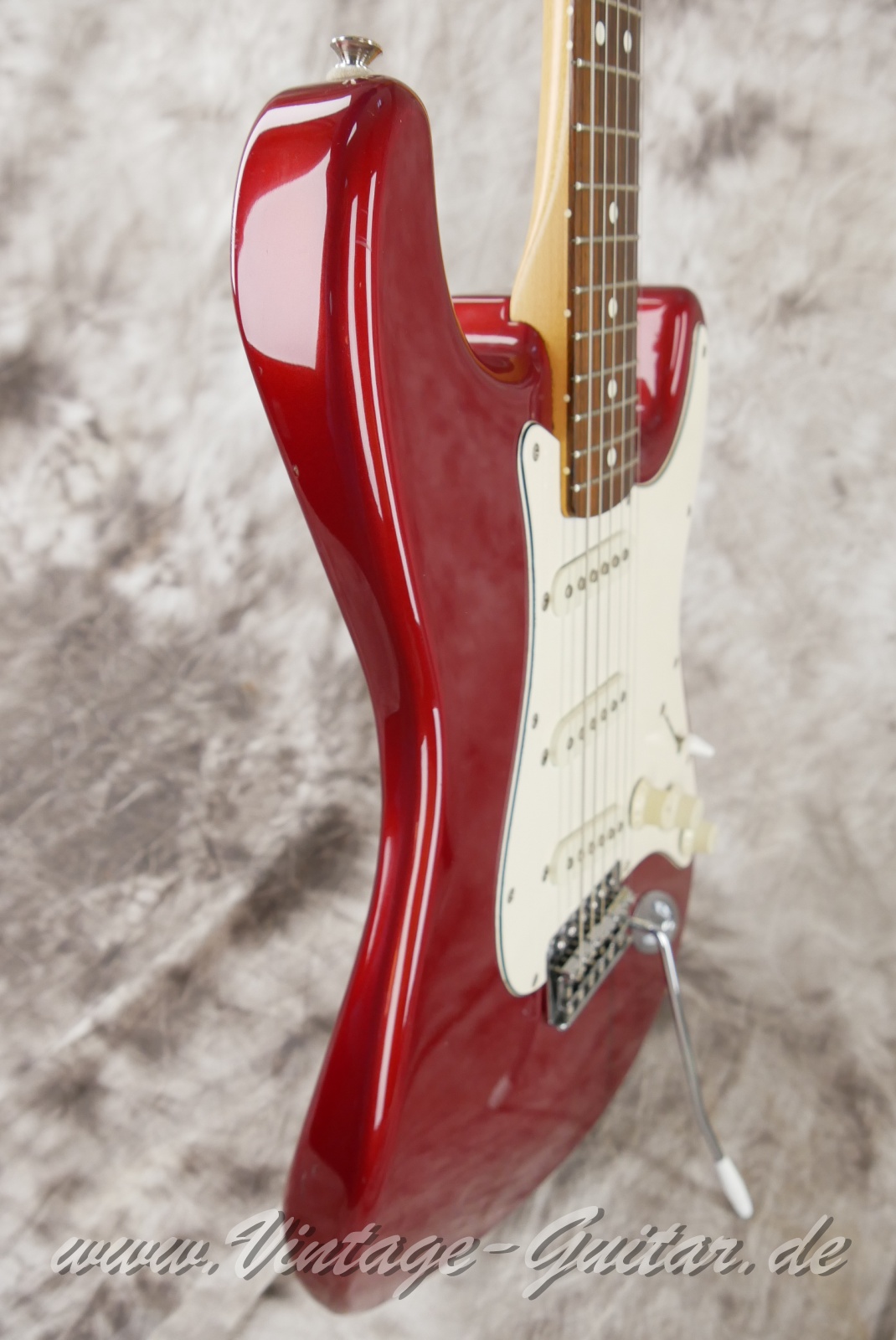 Fender_Stratocaster_Mexico_candy_apple_red_1991-009.JPG
