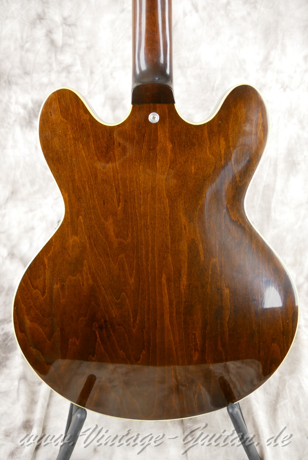 Gibson_es330td_walnut_1970_USA-008.jpg