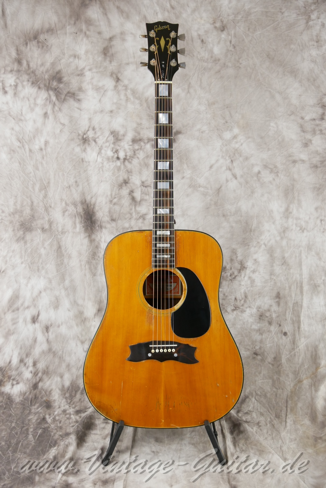 Gibson-Heritage-Custom-1974-001.jpg
