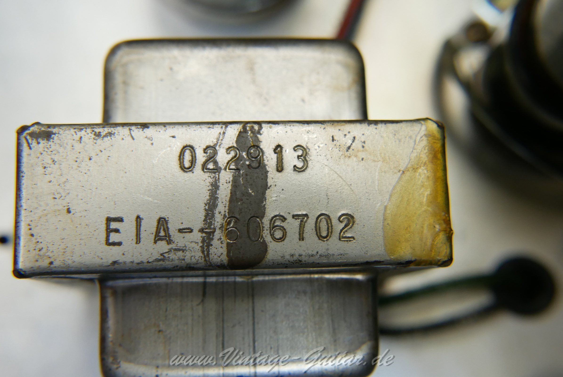 img/vintage/5750/Fender_princeton_1976_silverface_black_tolex014.jpg