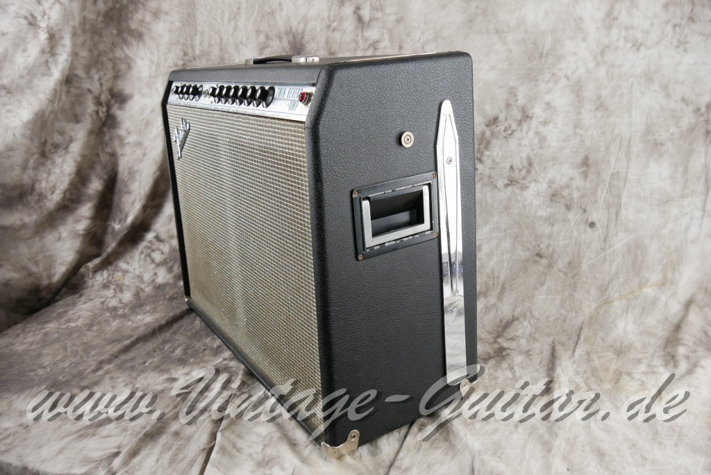 img/vintage/5757/Fender_Twin_Reverb_amp_silverface_1971-004.JPG
