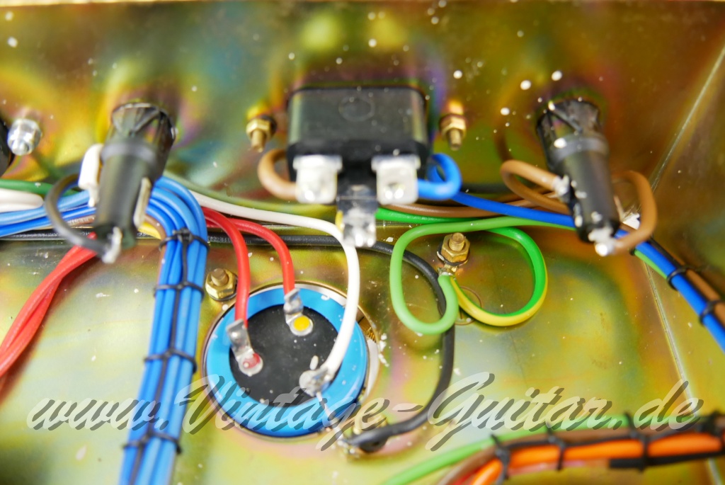 img/vintage/5758/Marshall_2061_X_Head_20_watts_Great_Britain_black_2007-012.JPG