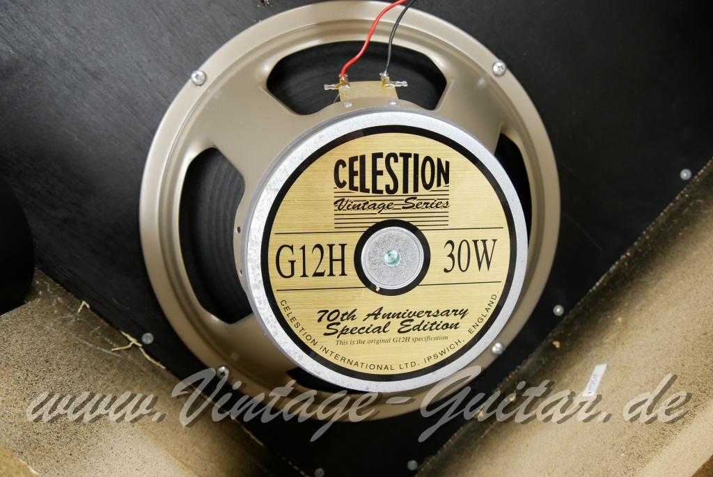 img/vintage/5759/Marshall_2061_CX_Cab_2x12_Great_Britain_black_2007-008.JPG