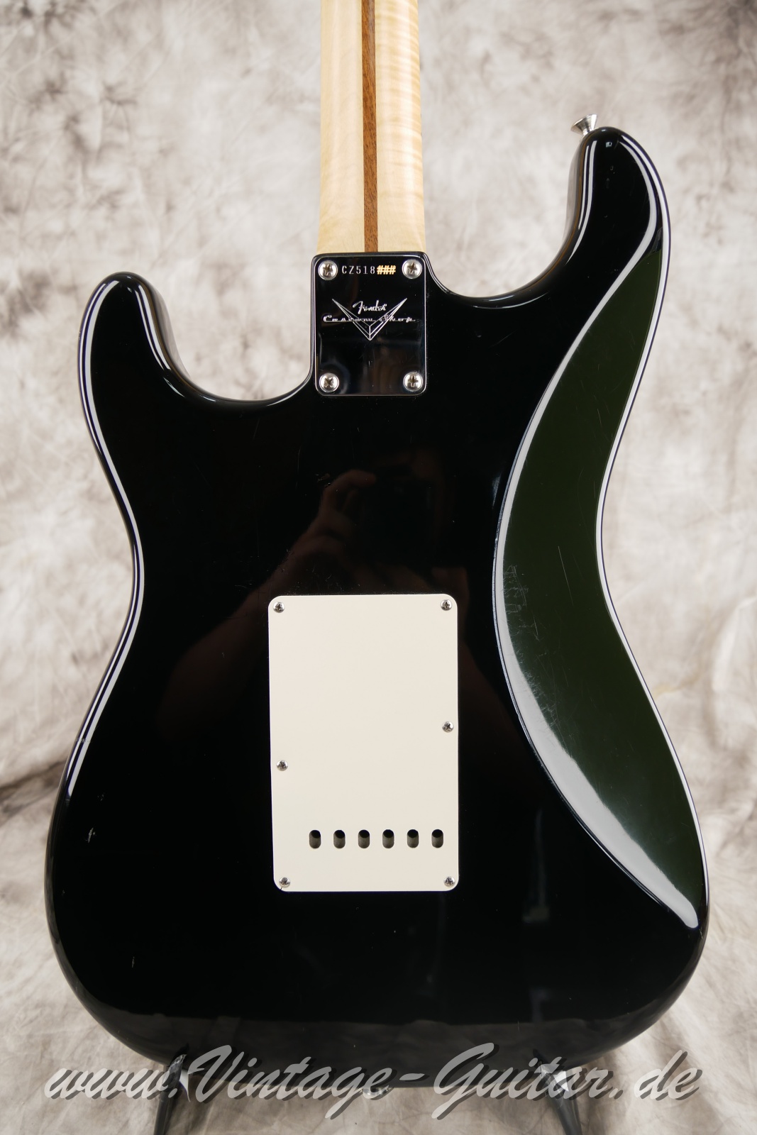 img/vintage/5760/fender_stratocaster_eric_clapton_singnature_masterbuild_paul_walker_black_usa-008.JPG