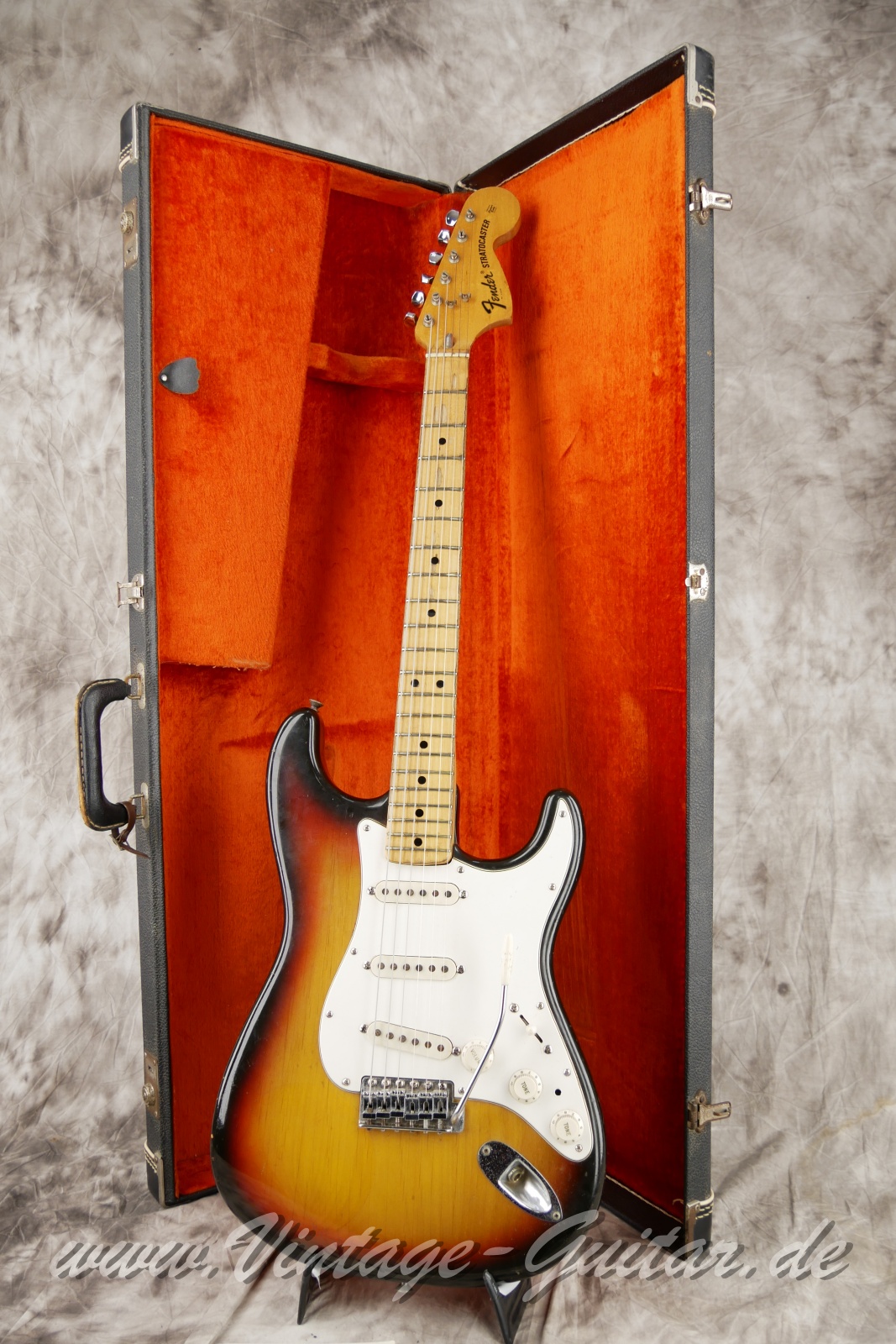 img/vintage/5767/Fende_Stratocaster_baujahr_1972_sunburst_usa-033.JPG