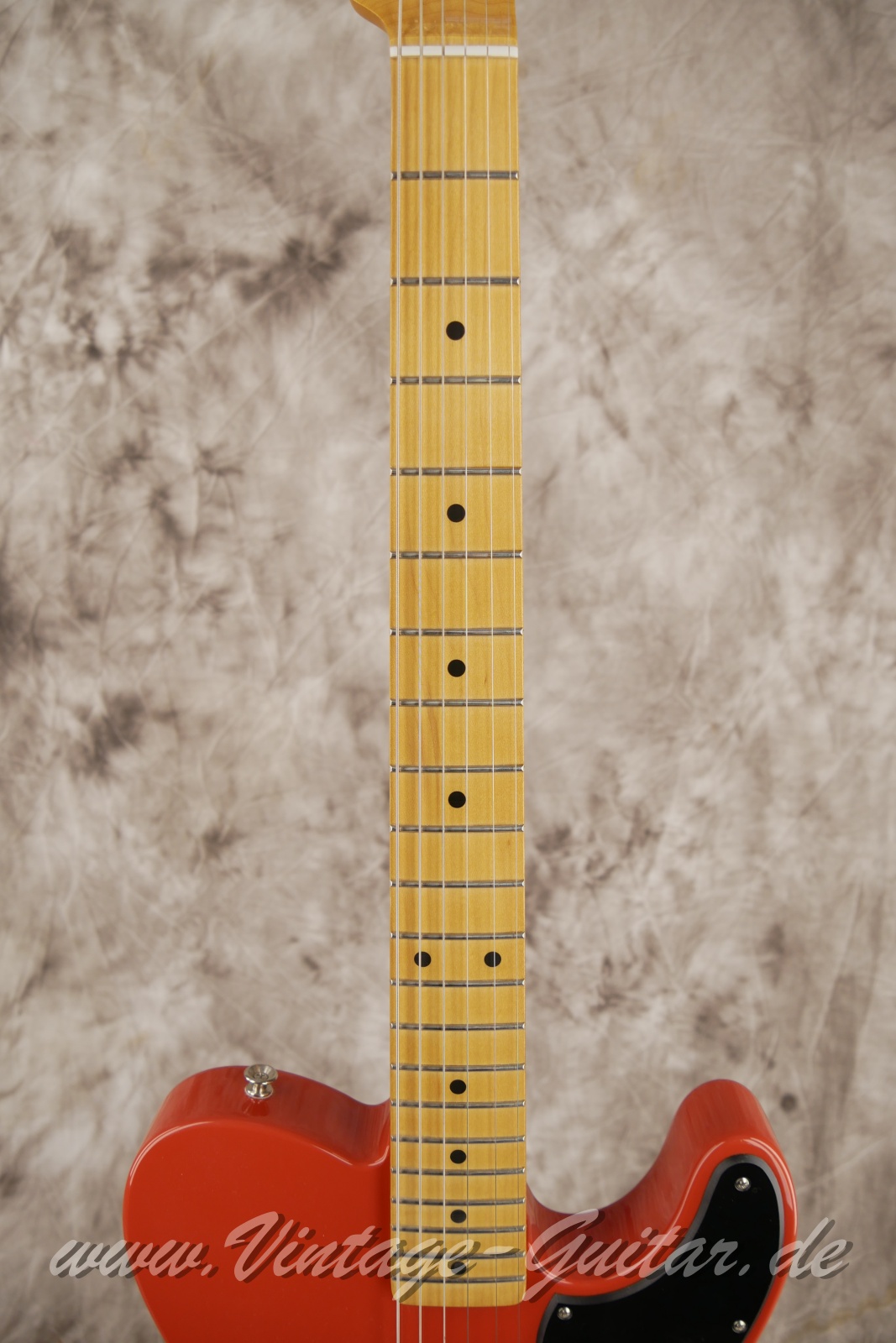 img/vintage/5768/Fender_telecaster_noventa_FRD_fiesta_red_mexico-005.JPG