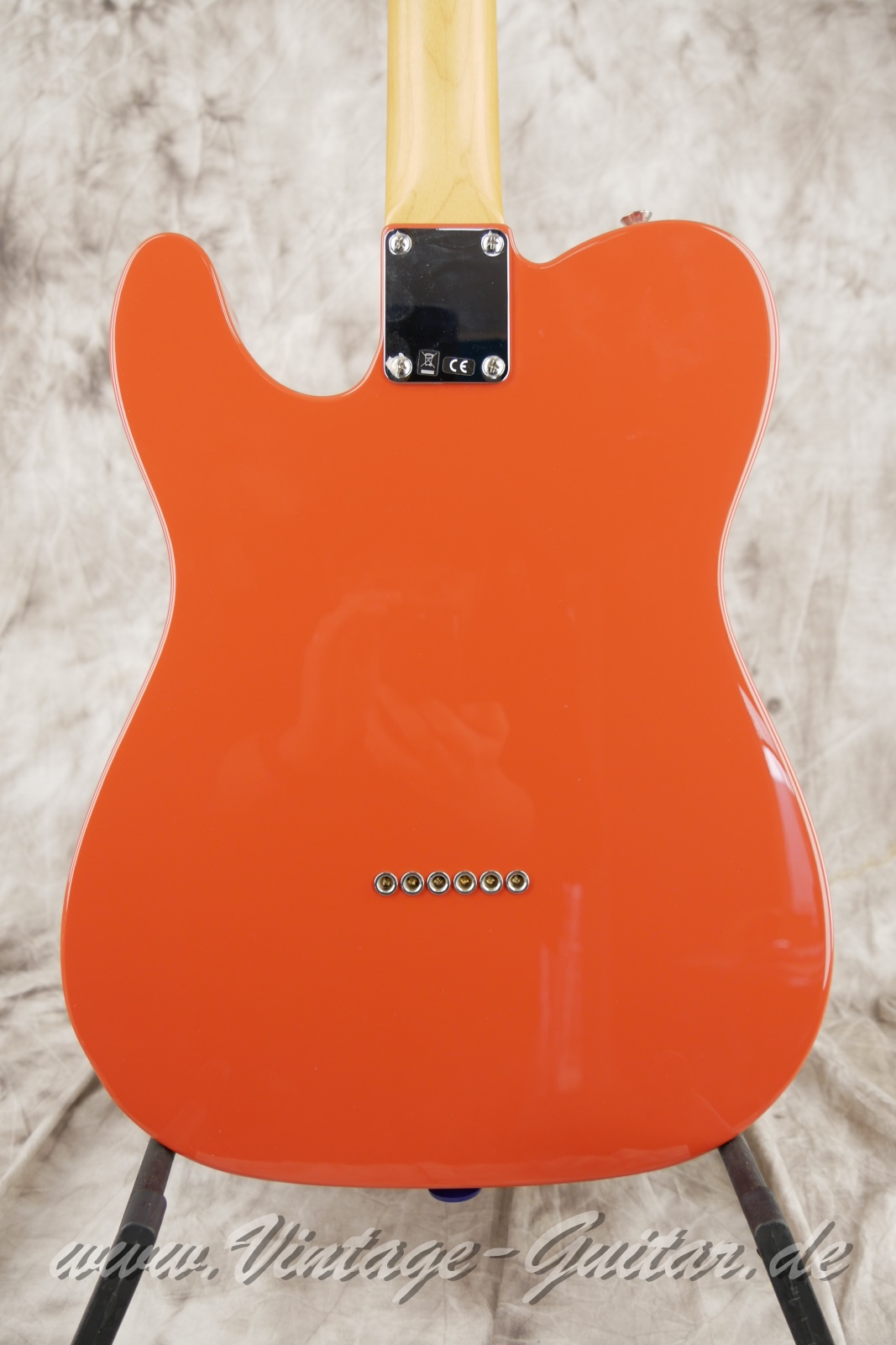 img/vintage/5768/Fender_telecaster_noventa_FRD_fiesta_red_mexico-008.JPG