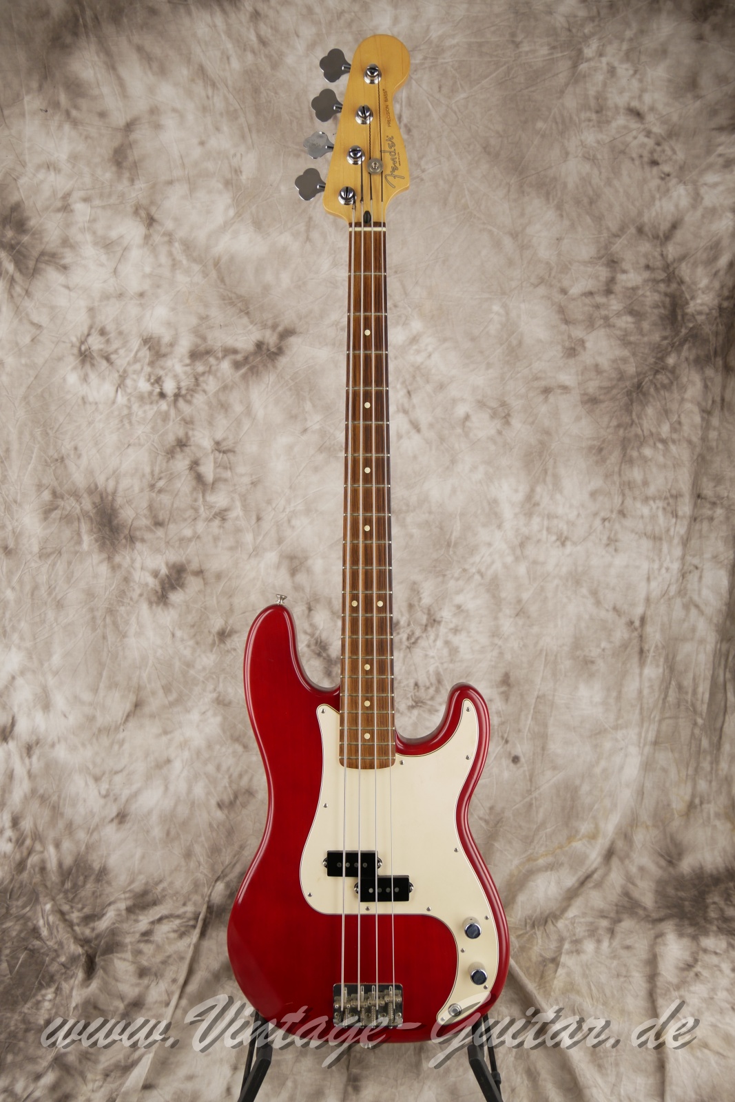 Fender_precision_bass_highway_one_transparent_red_usa-001.JPG