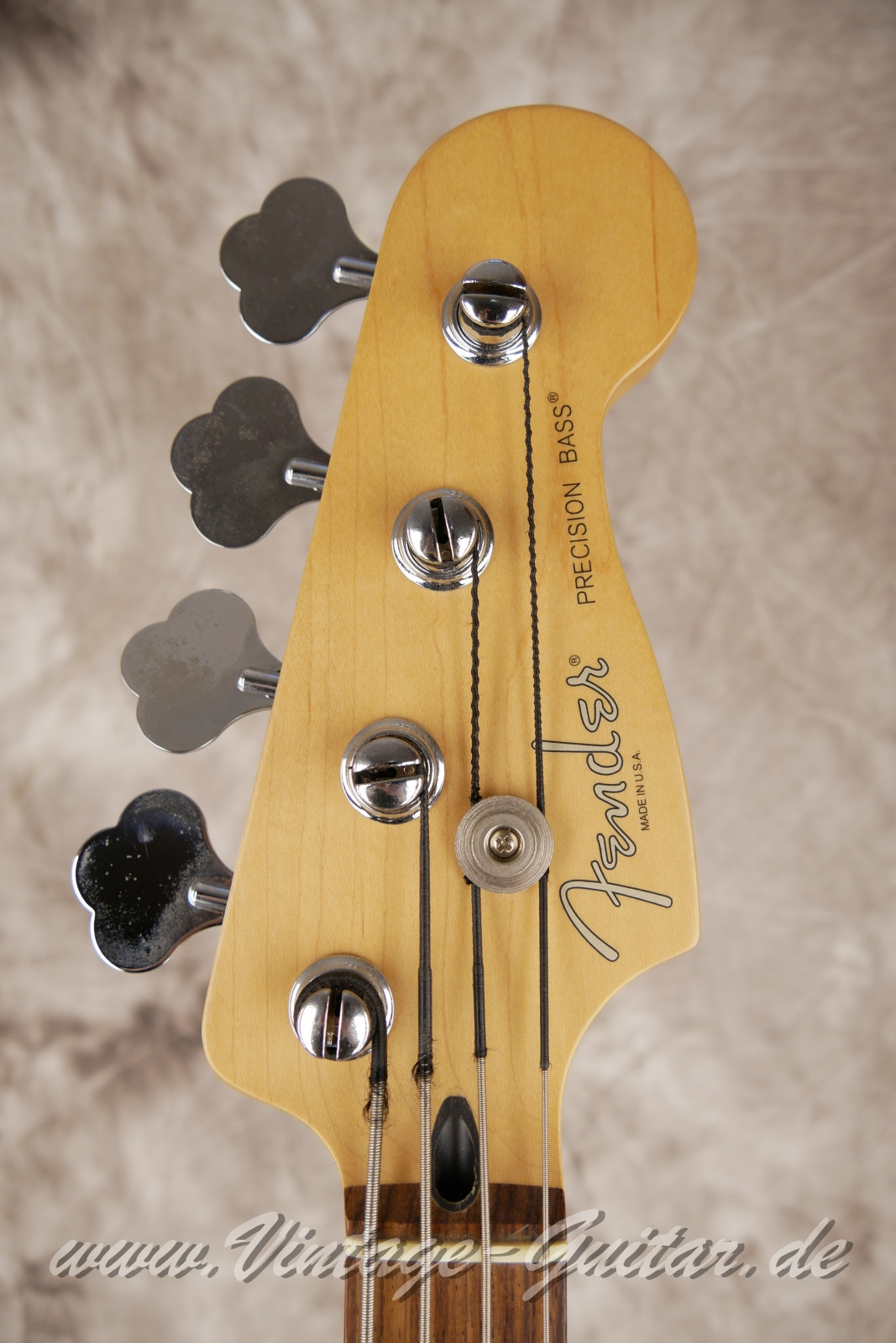 Fender_precision_bass_highway_one_transparent_red_usa-003.JPG