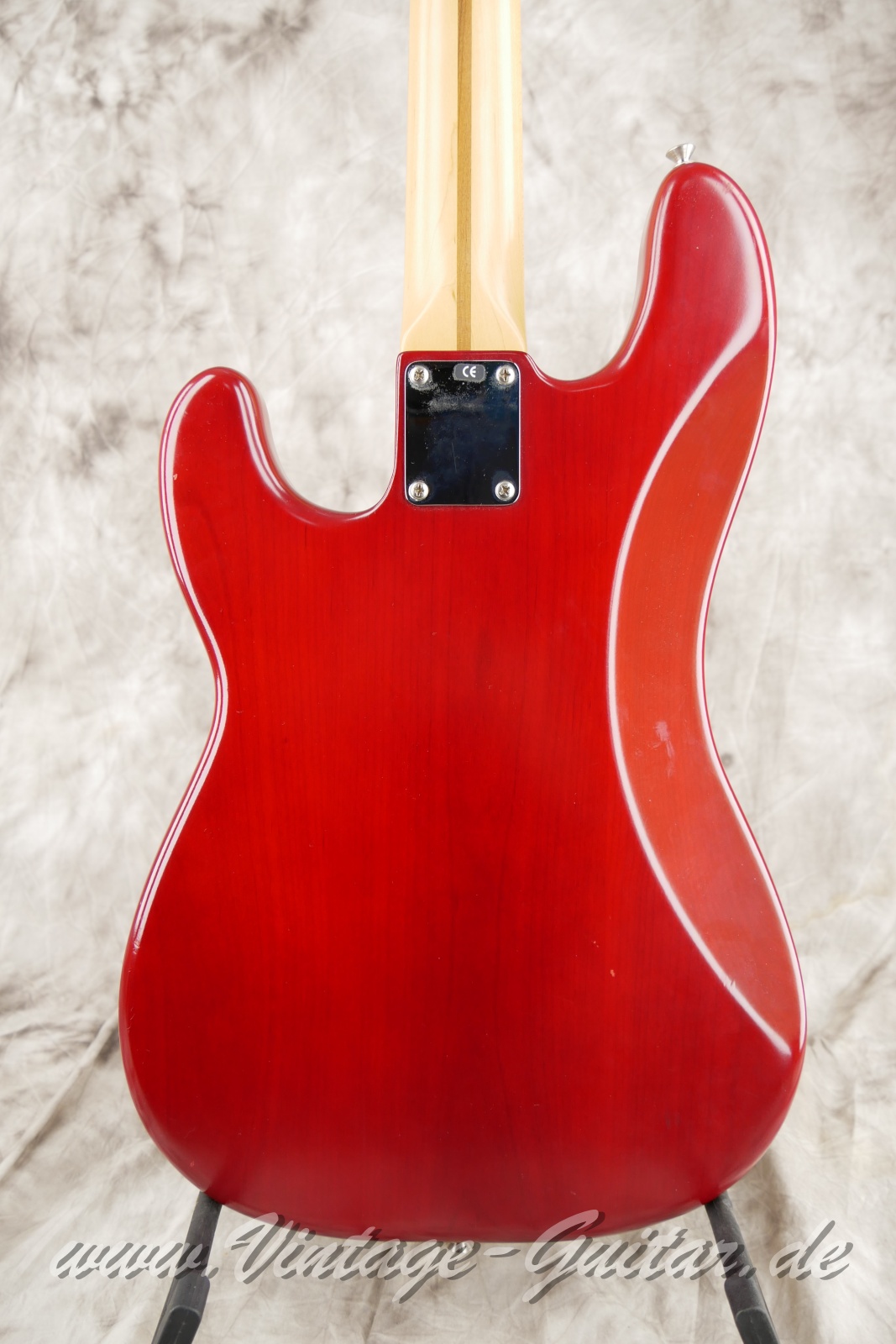 Fender_precision_bass_highway_one_transparent_red_usa-008.JPG