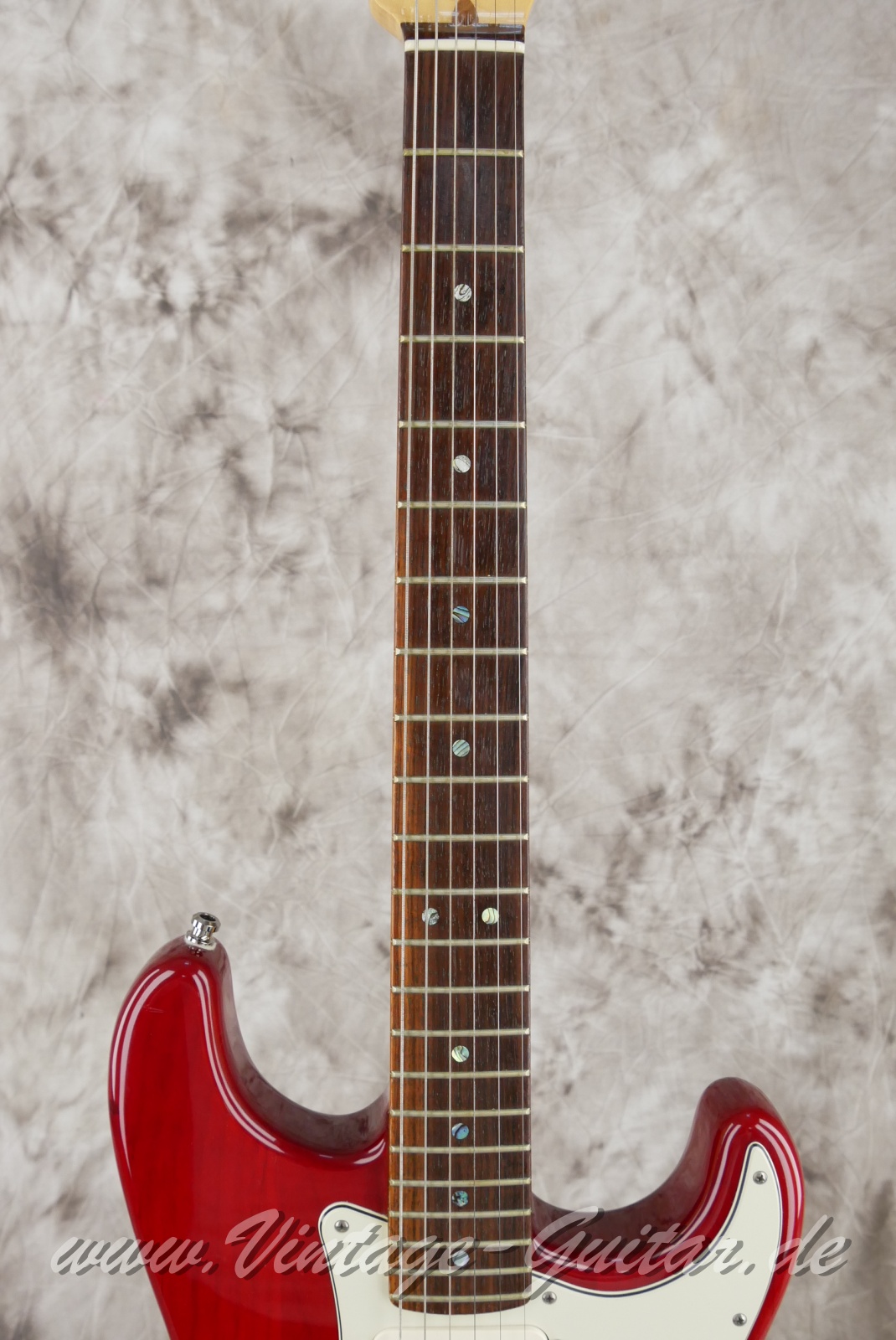 img/vintage/5772/Fender_Stratocastert_Deluxe_USA_transparent_red_1999-005.JPG