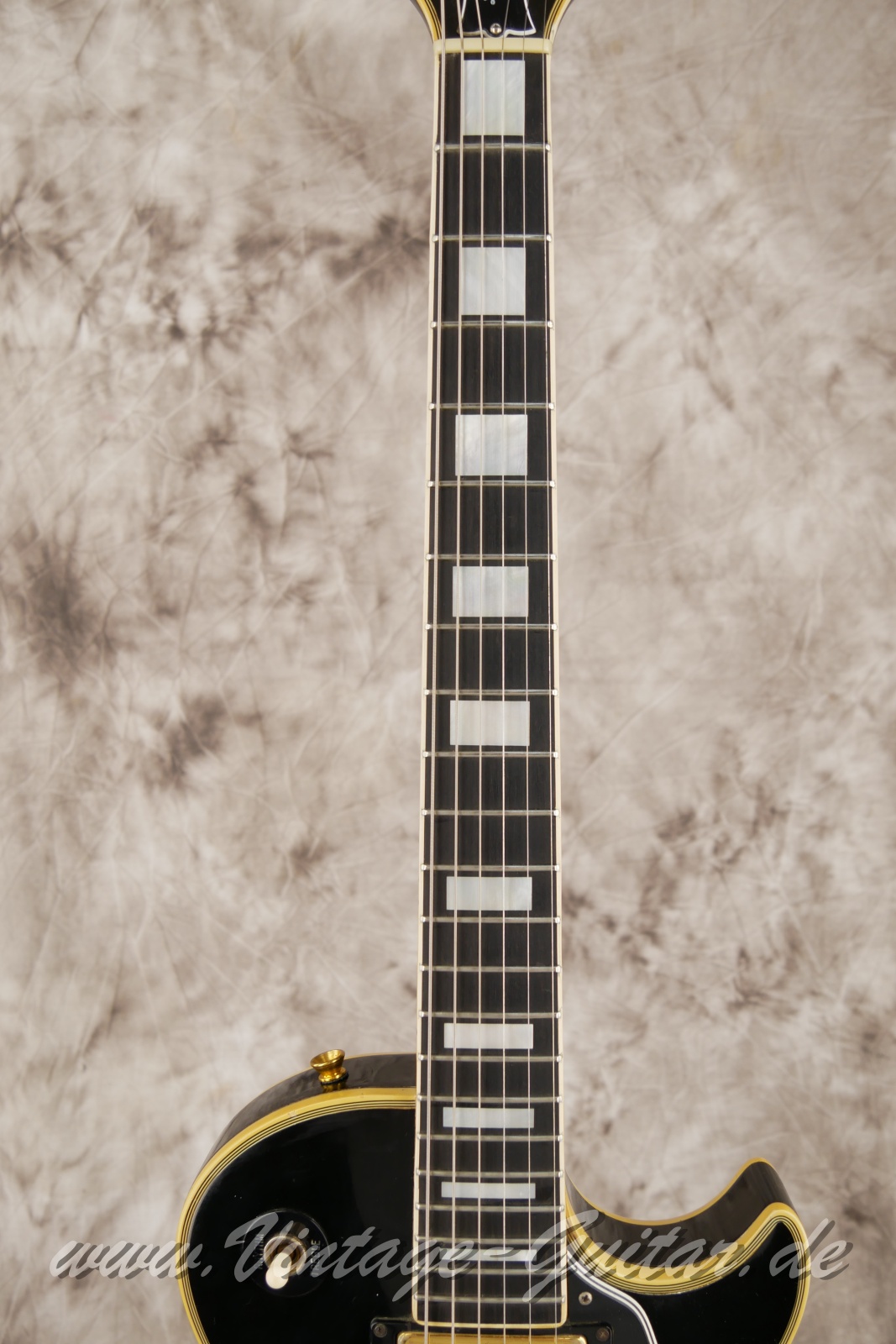 img/vintage/5773/Gibson_Les_Paul_Custom_black_1976-005.JPG