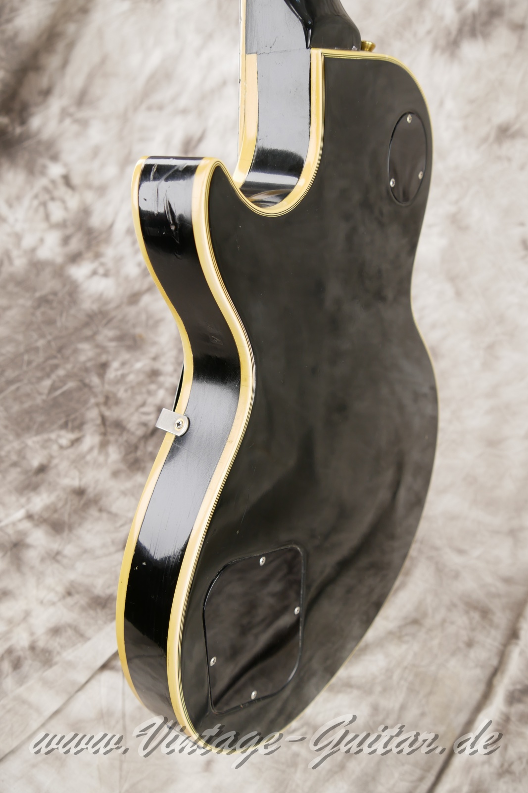 img/vintage/5773/Gibson_Les_Paul_Custom_black_1976-011.JPG