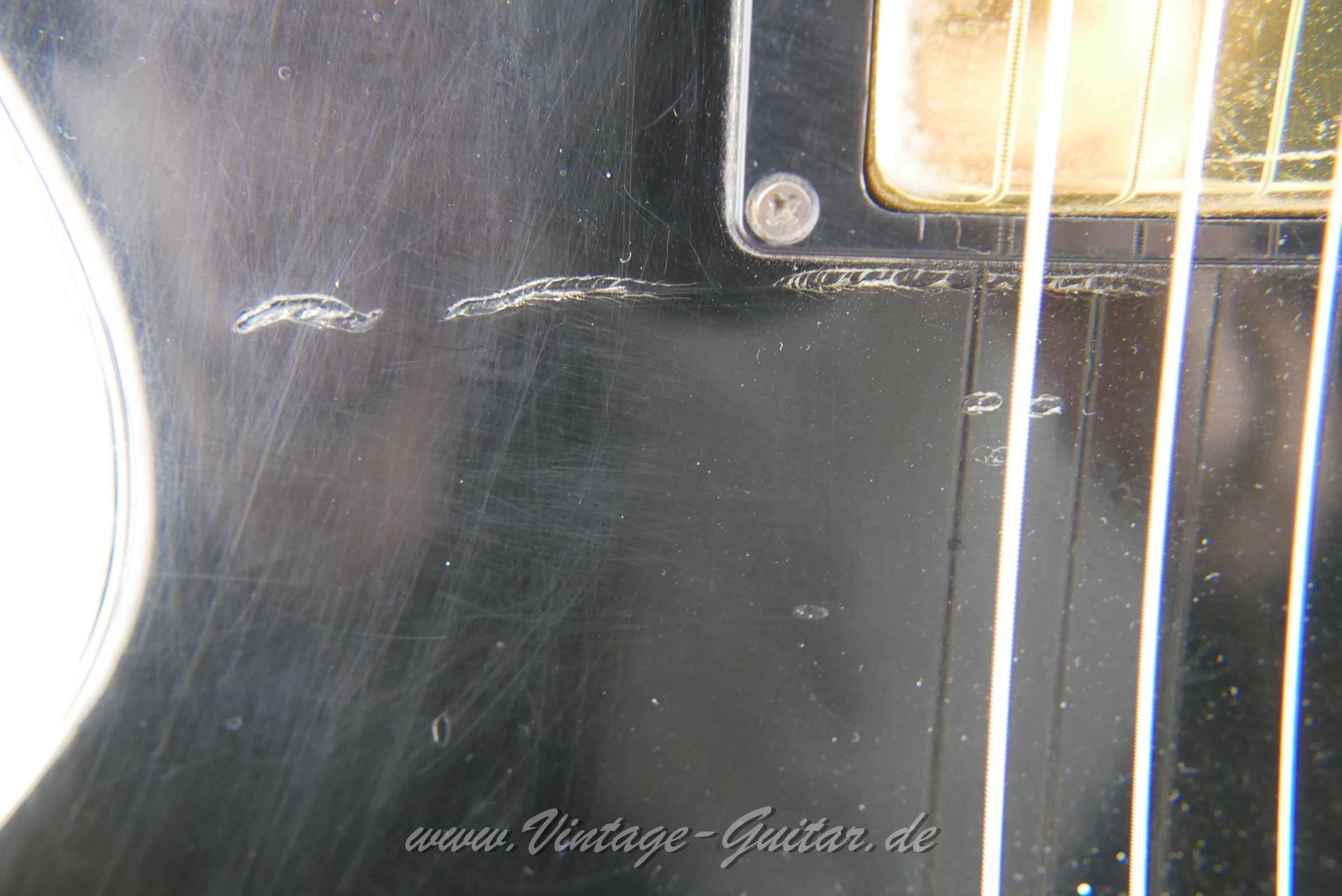 img/vintage/5773/Gibson_Les_Paul_Custom_black_1976-013.JPG