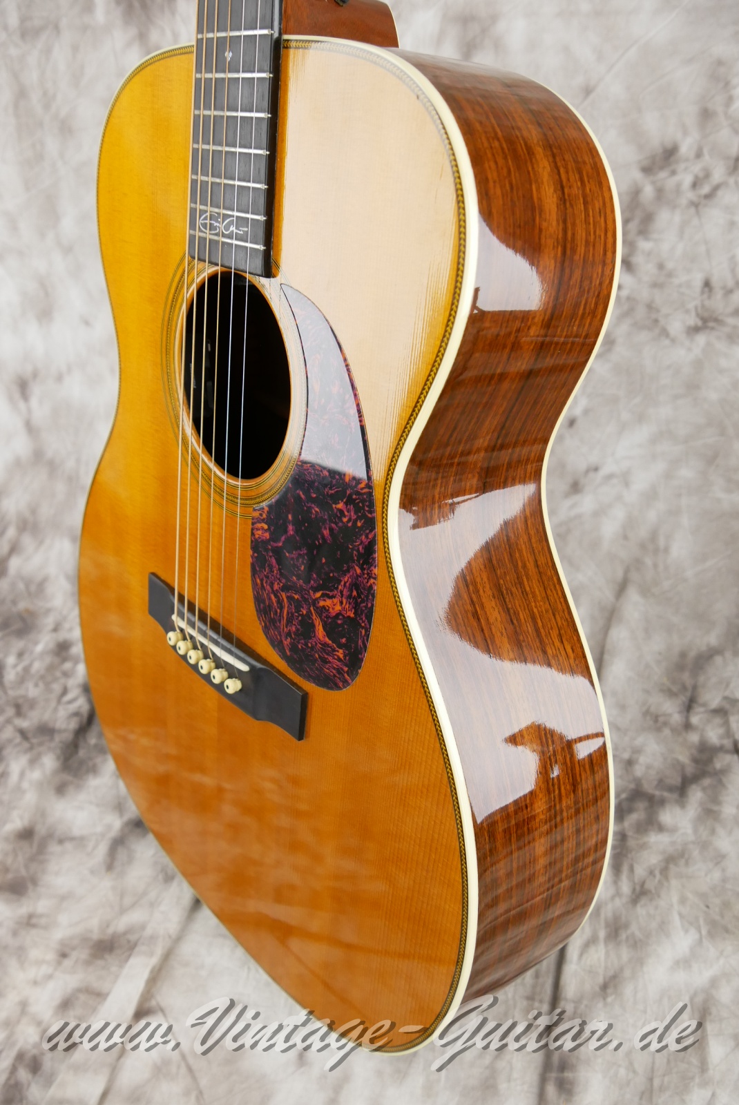 Martin_000_28_EC_Eric_Clapton_USA_natural_2007-010.JPG