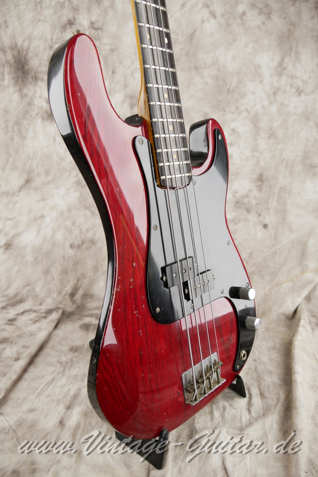 img/vintage/5779/fender_precision_bass_baujahr_1962_wine_red_refinished_Chris_Glen_USA-009.JPG