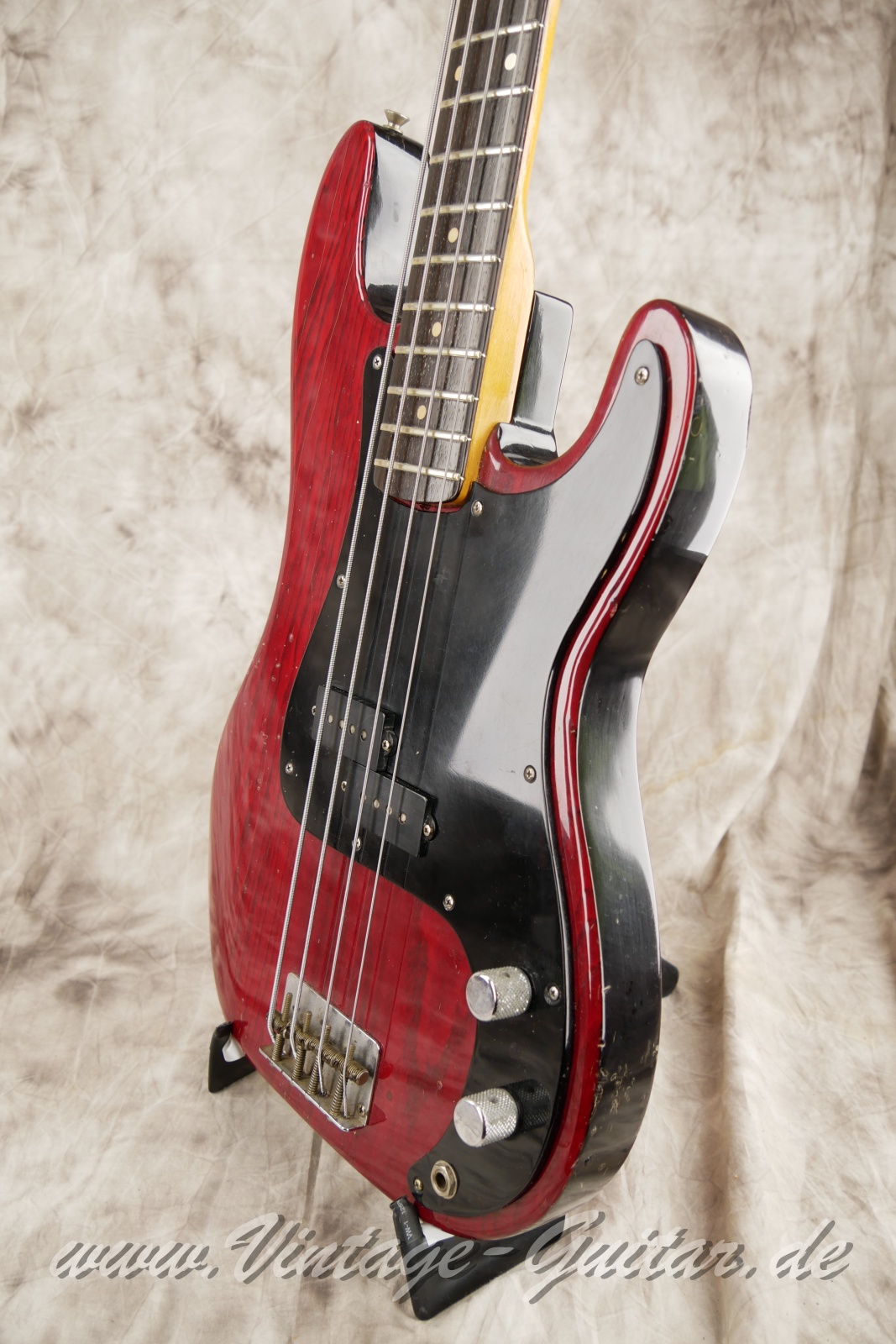 img/vintage/5779/fender_precision_bass_baujahr_1962_wine_red_refinished_Chris_Glen_USA-010.JPG