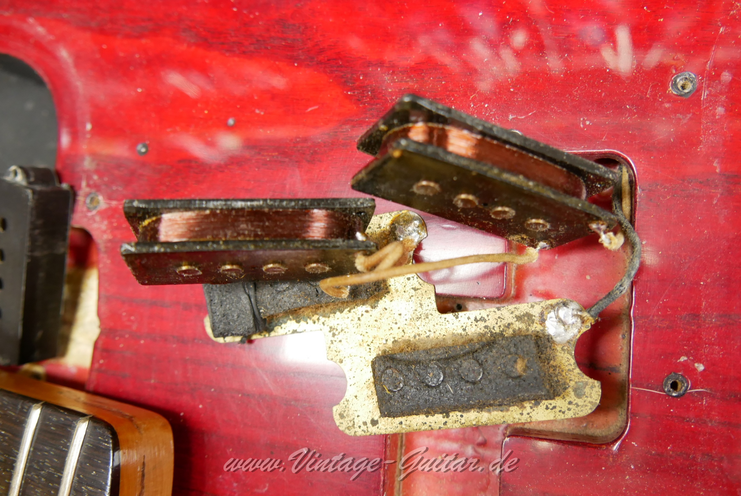 img/vintage/5779/fender_precision_bass_baujahr_1962_wine_red_refinished_Chris_Glen_USA-019.JPG