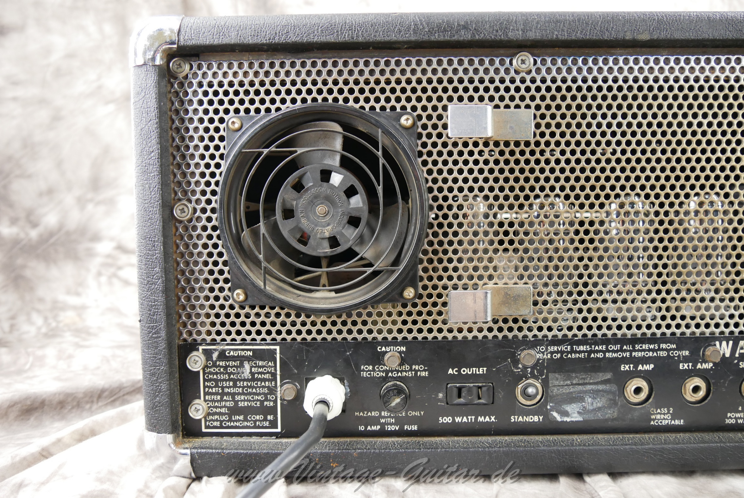 Ampeg_SVT_1973_USA_blacktolex_300W-05.jpg